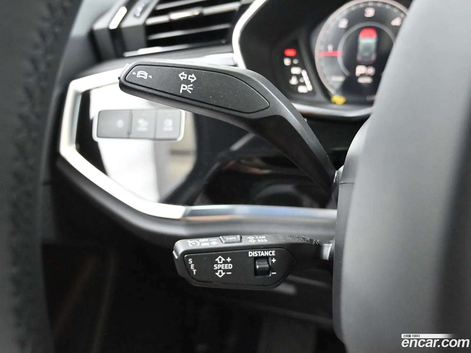Audi Q3 2025 — 16