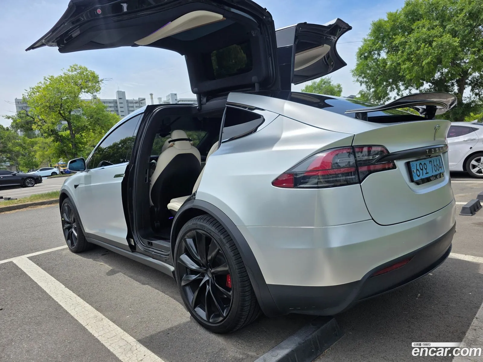 Tesla Model X 2020 — 4