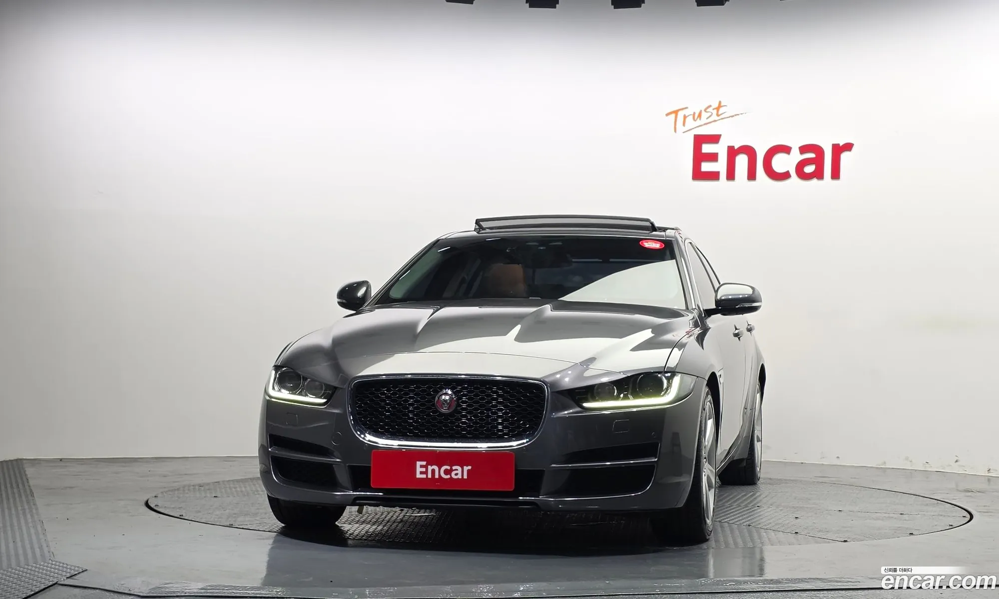 Jaguar XE 2016 SAJAB4BN7GA927551 — 16