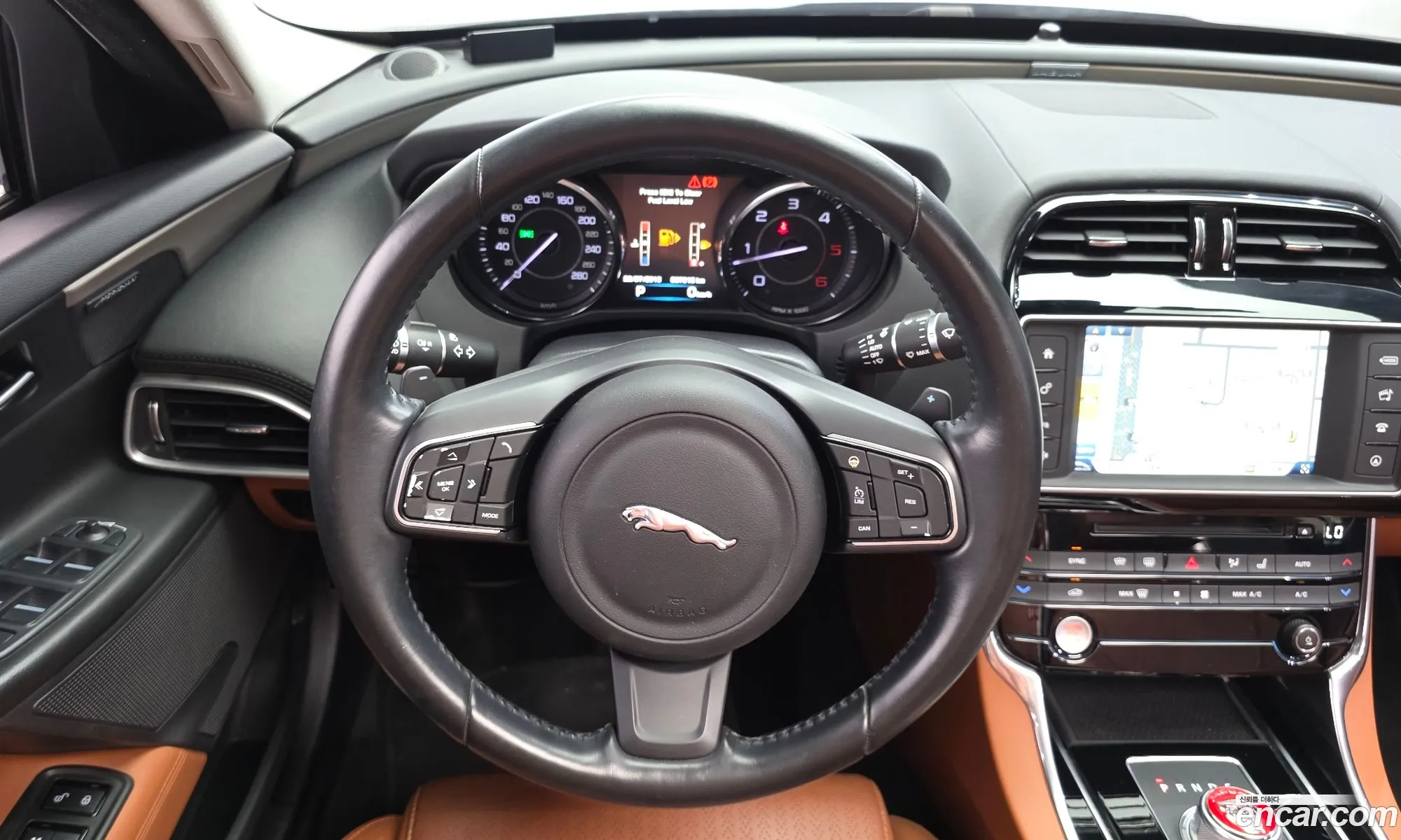 Jaguar XE 2016 SAJAB4BN7GA927551 — 6