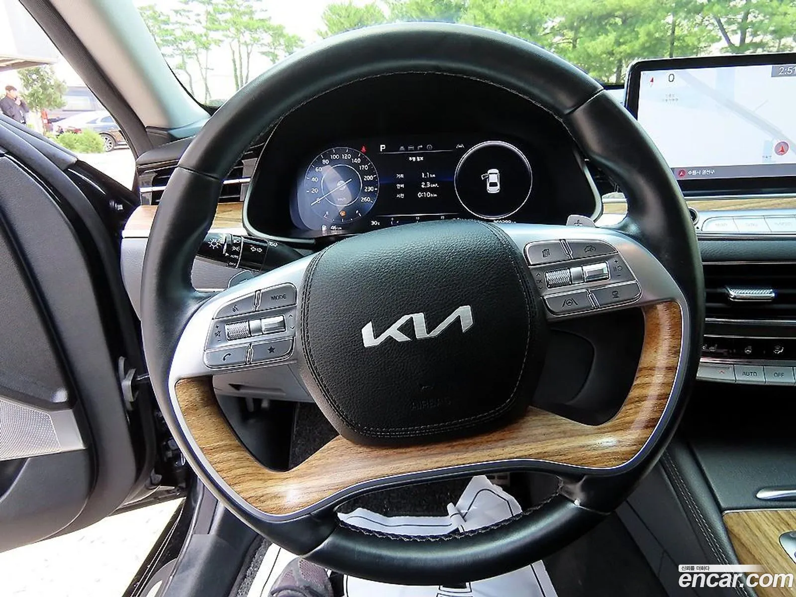 Kia K9 2023 — 8