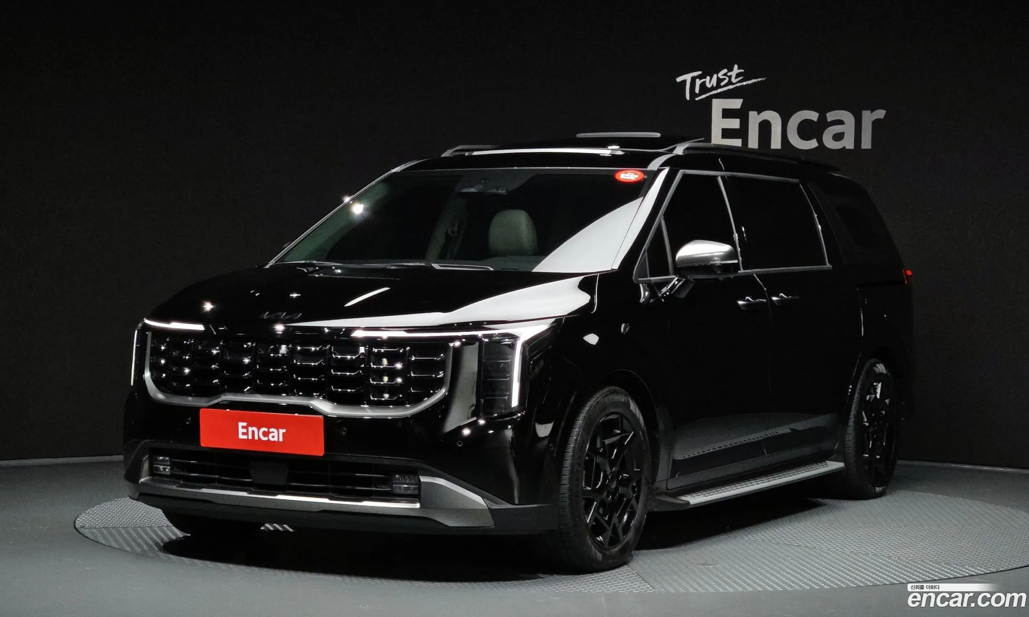 Kia Carnival 2025 — 4