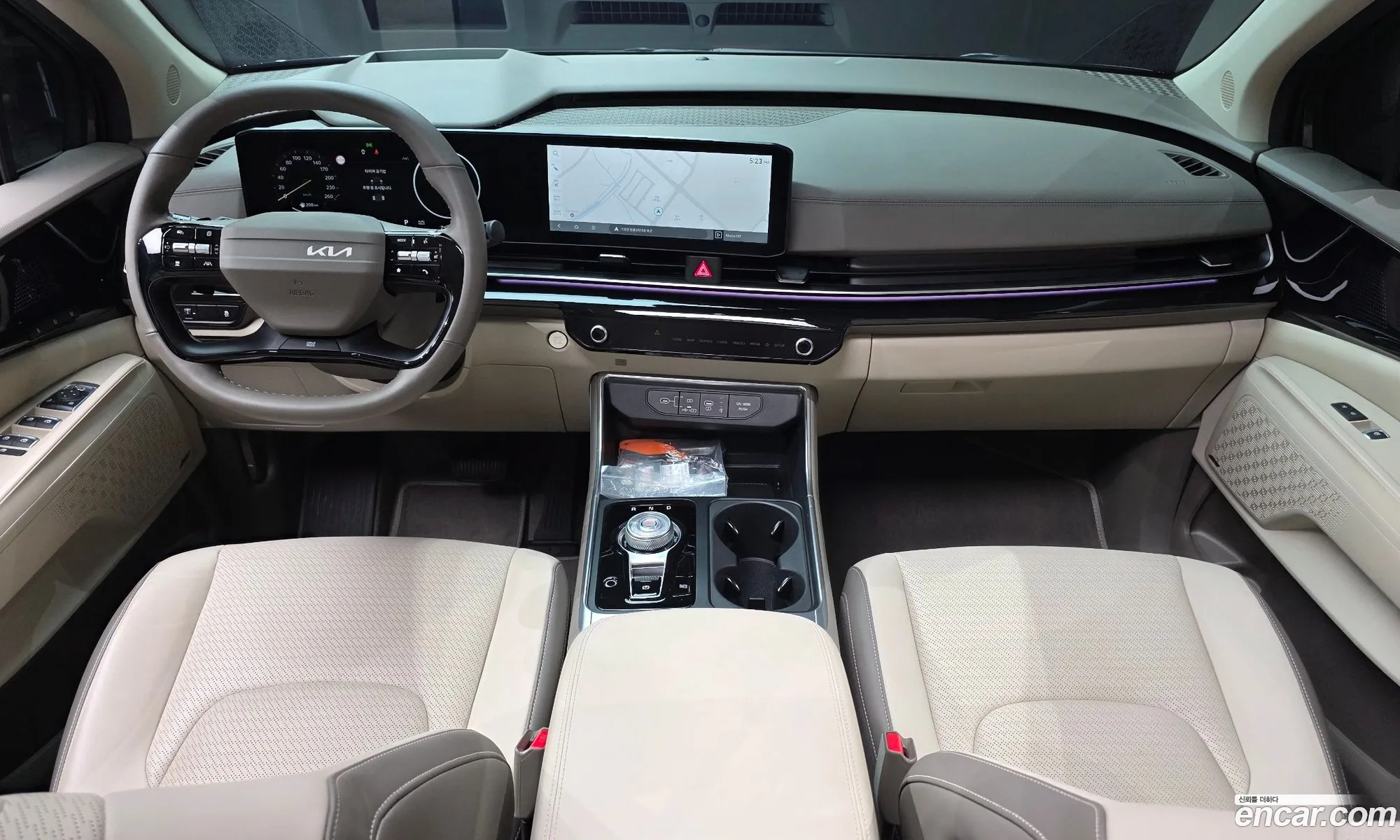 Kia Carnival 2025 — 2