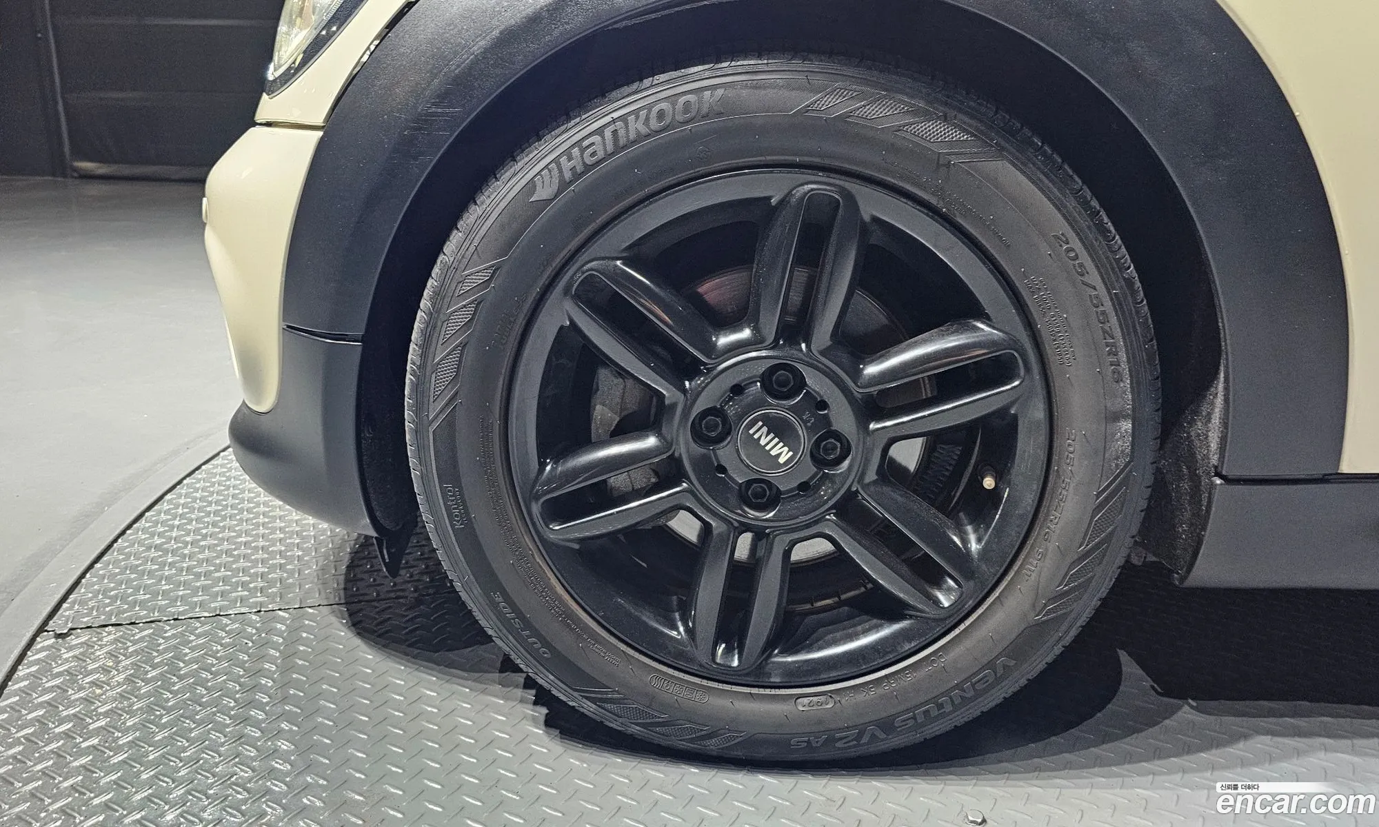 Mini Cooper D 2013 WMWSW5106DT472918 — 17