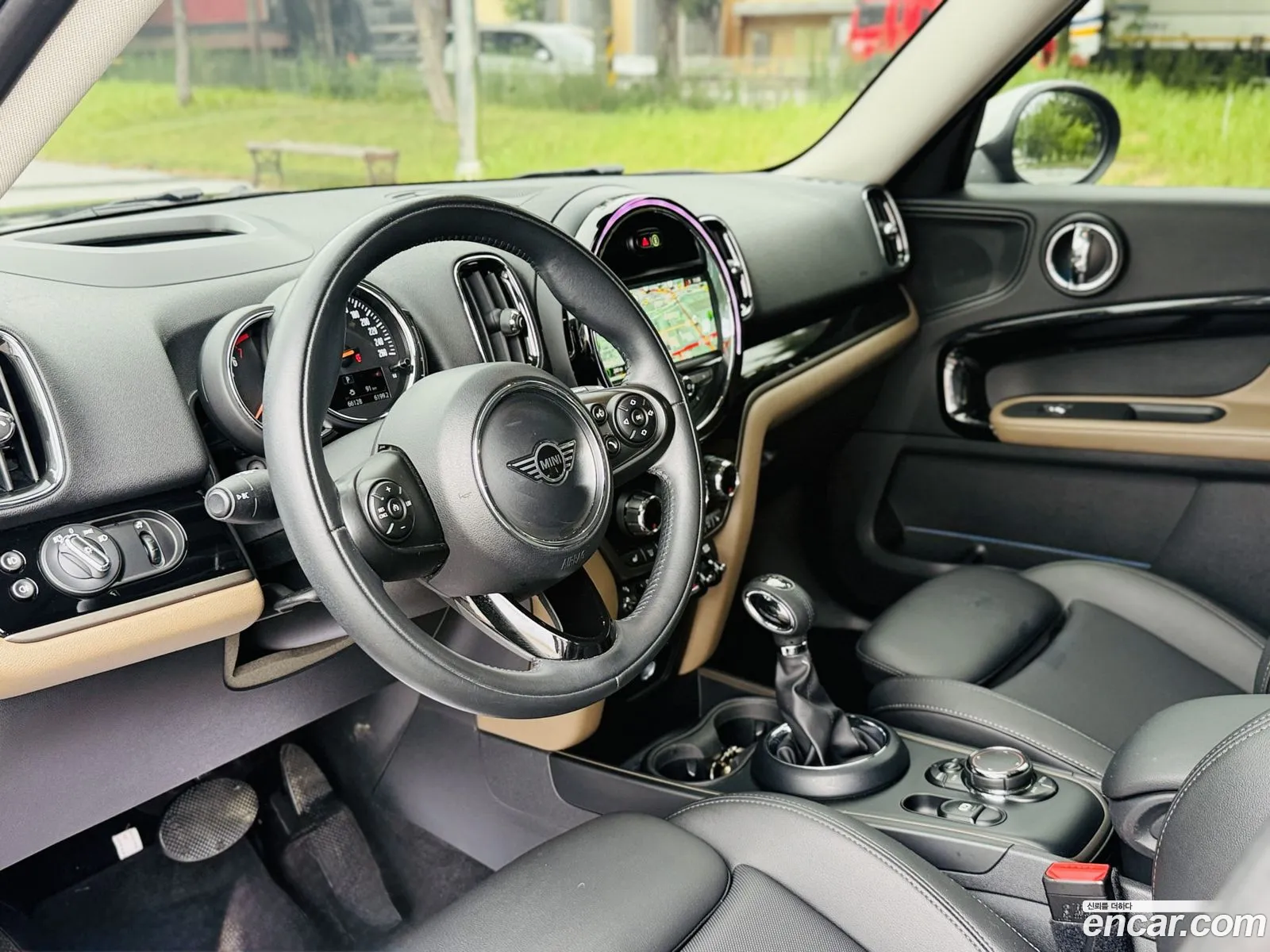 Mini Cooper Countryman 2019 — 17