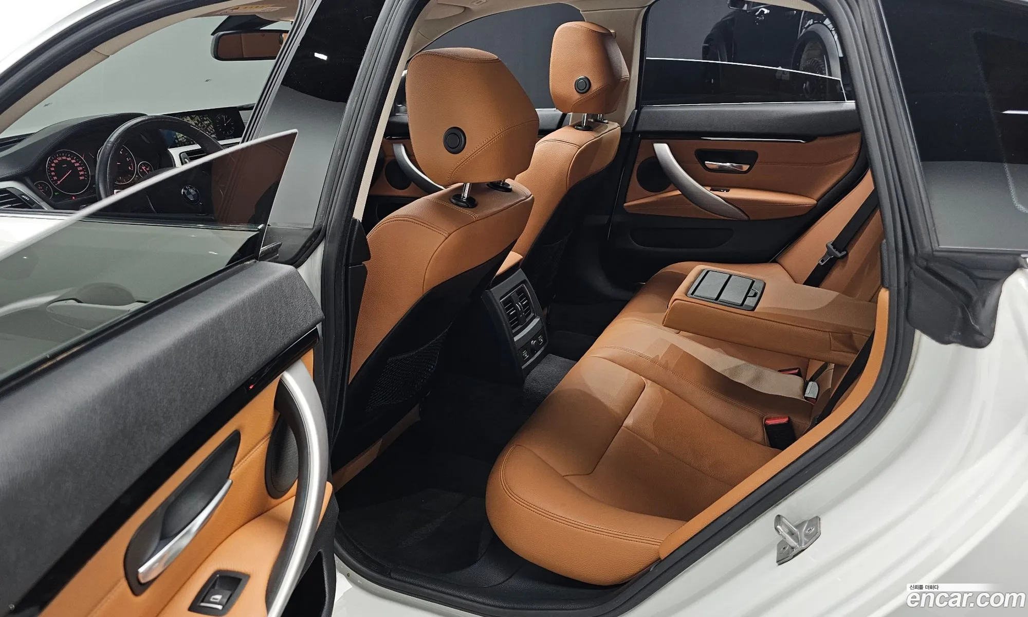 BMW 4 Series 2018 WBA4K3104JBG88473 — 27