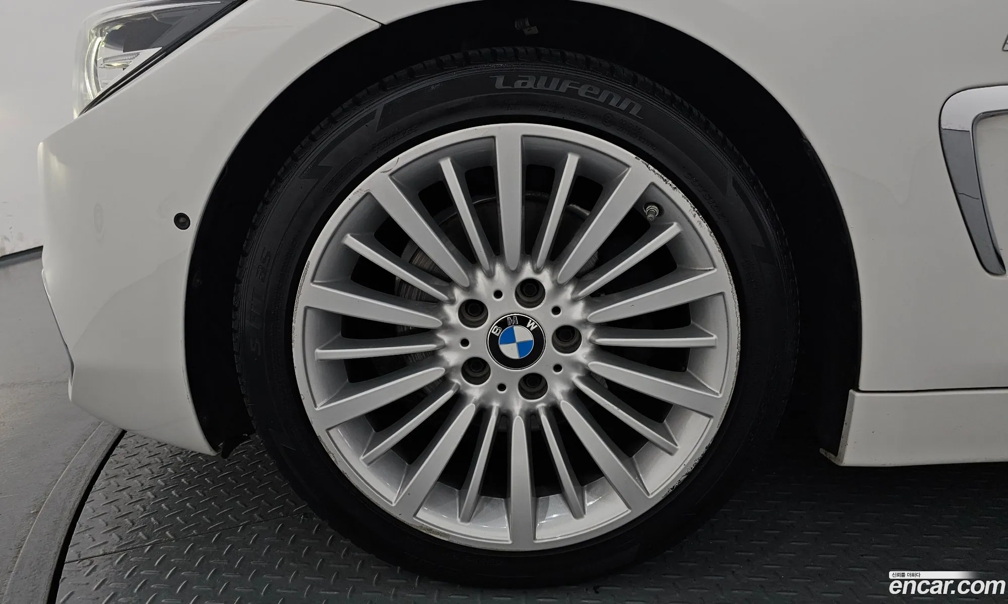 BMW 4 Series 2018 WBA4K3104JBG88473 — 10