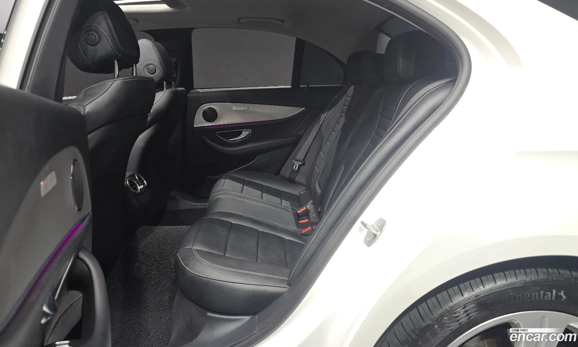 Mercedes-Benz E-Class W213 2016 — 15