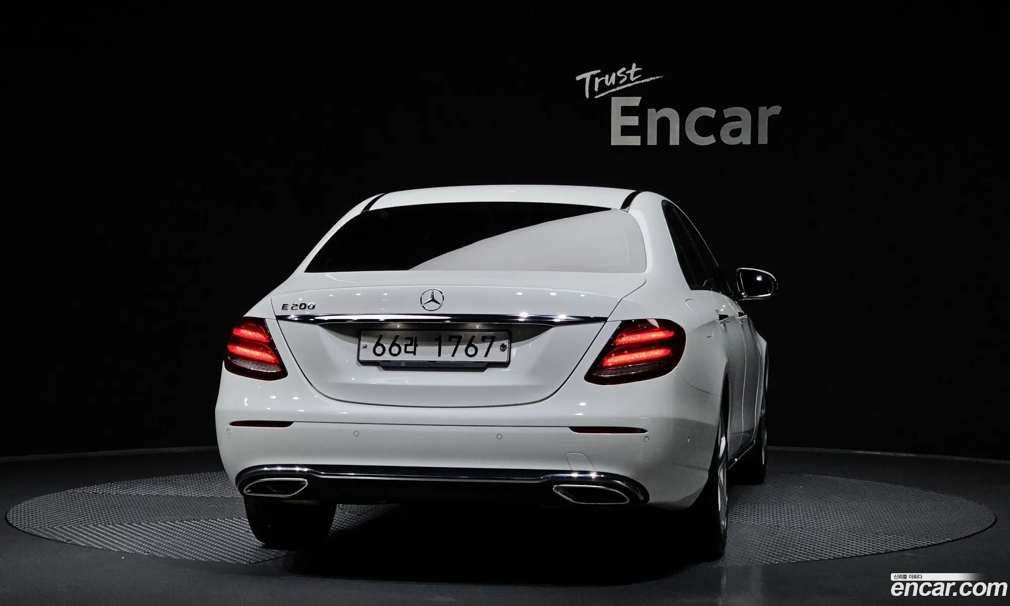 Mercedes-Benz E-Class W213 2016 — 3