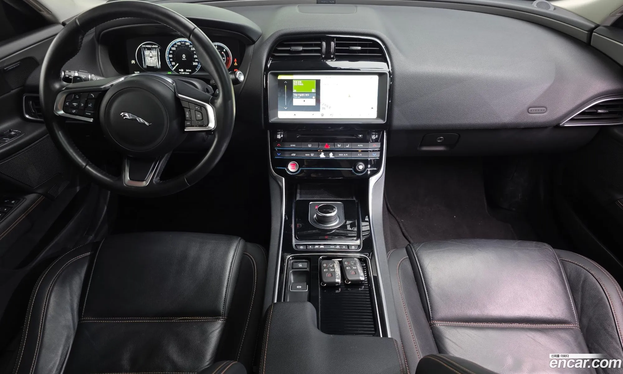 Jaguar XE 2018 SAJAB4BNXJCP34452 — 27
