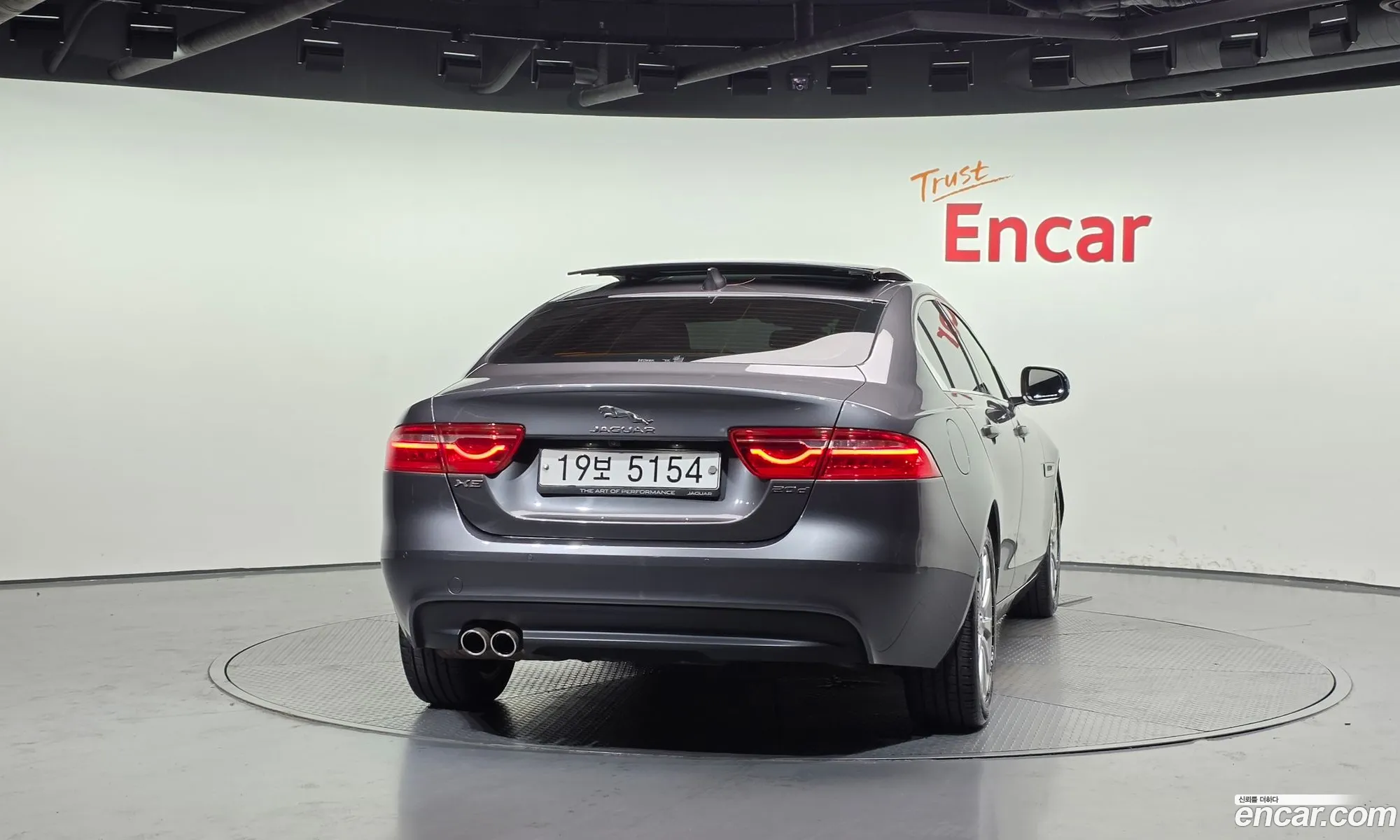 Jaguar XE 2018 SAJAB4BNXJCP34452 — 15