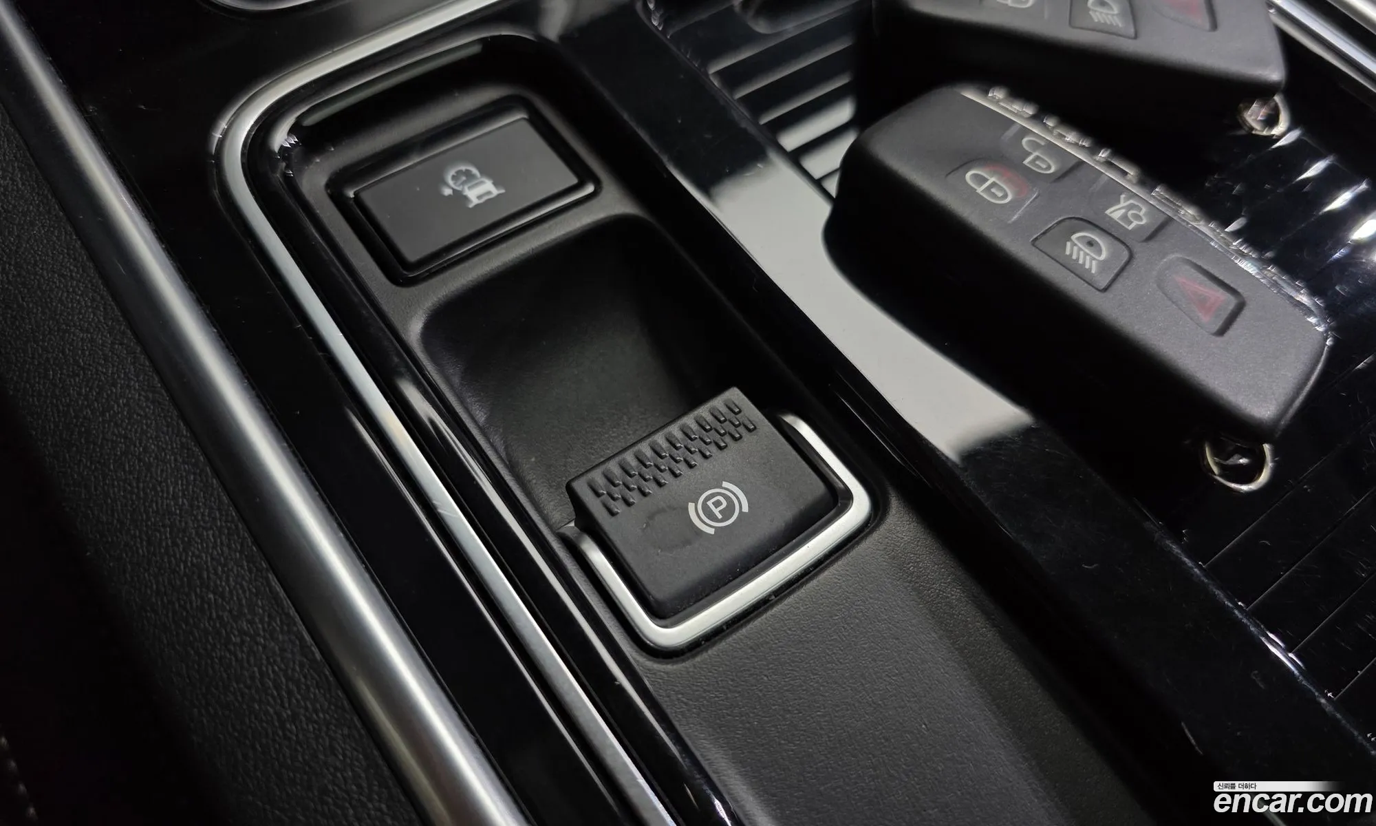 Jaguar XE 2018 SAJAB4BNXJCP34452 — 12