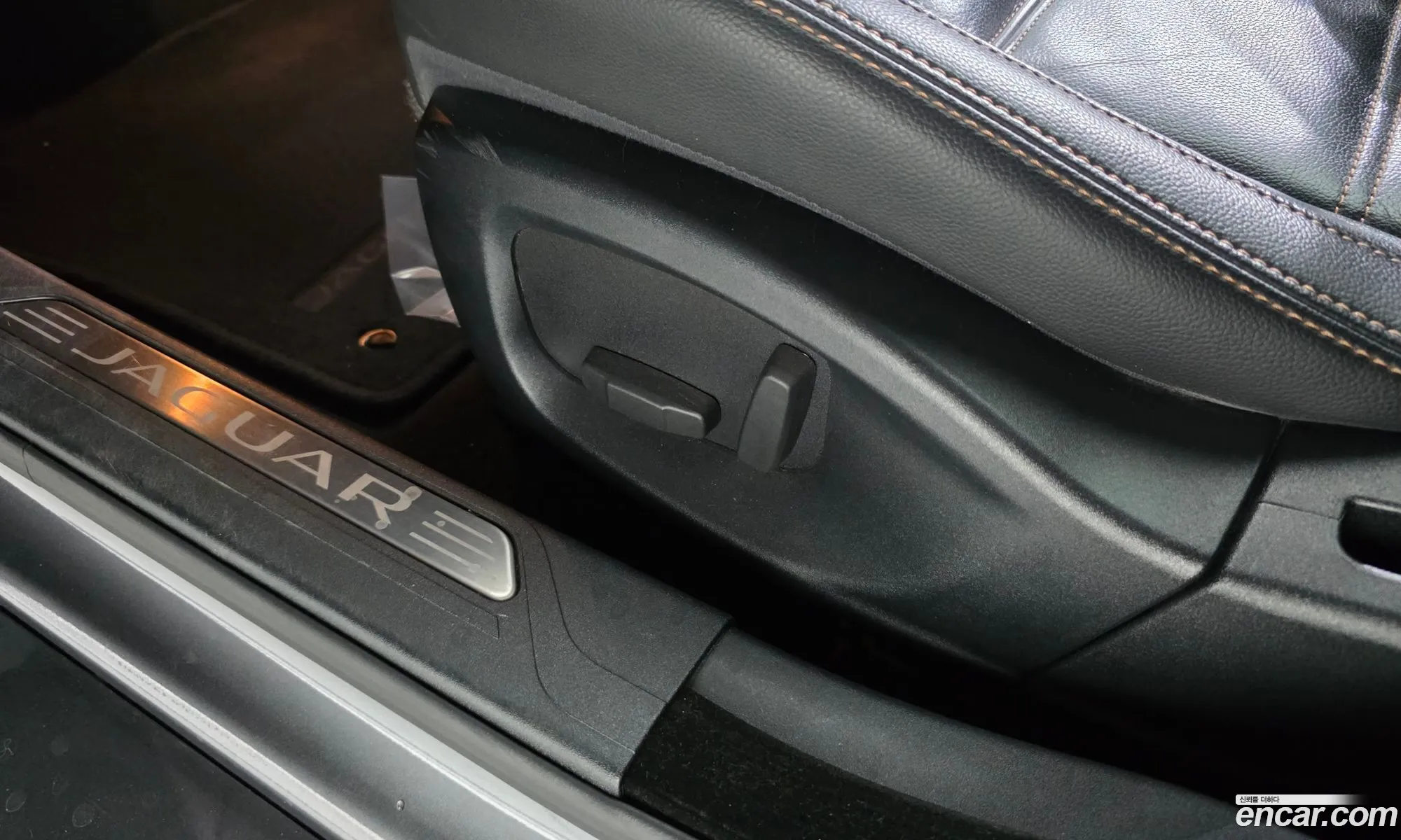 Jaguar XE 2018 SAJAB4BNXJCP34452 — 21