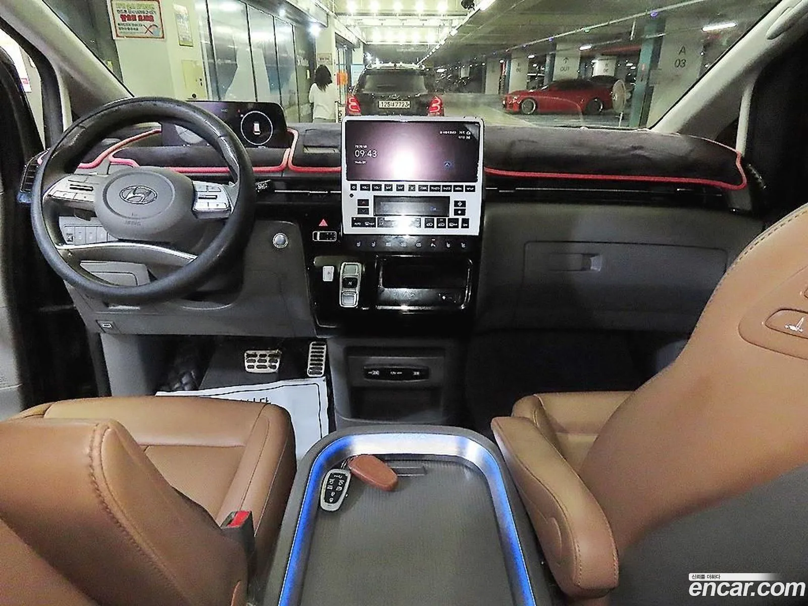 Hyundai Staria 2021 — 2