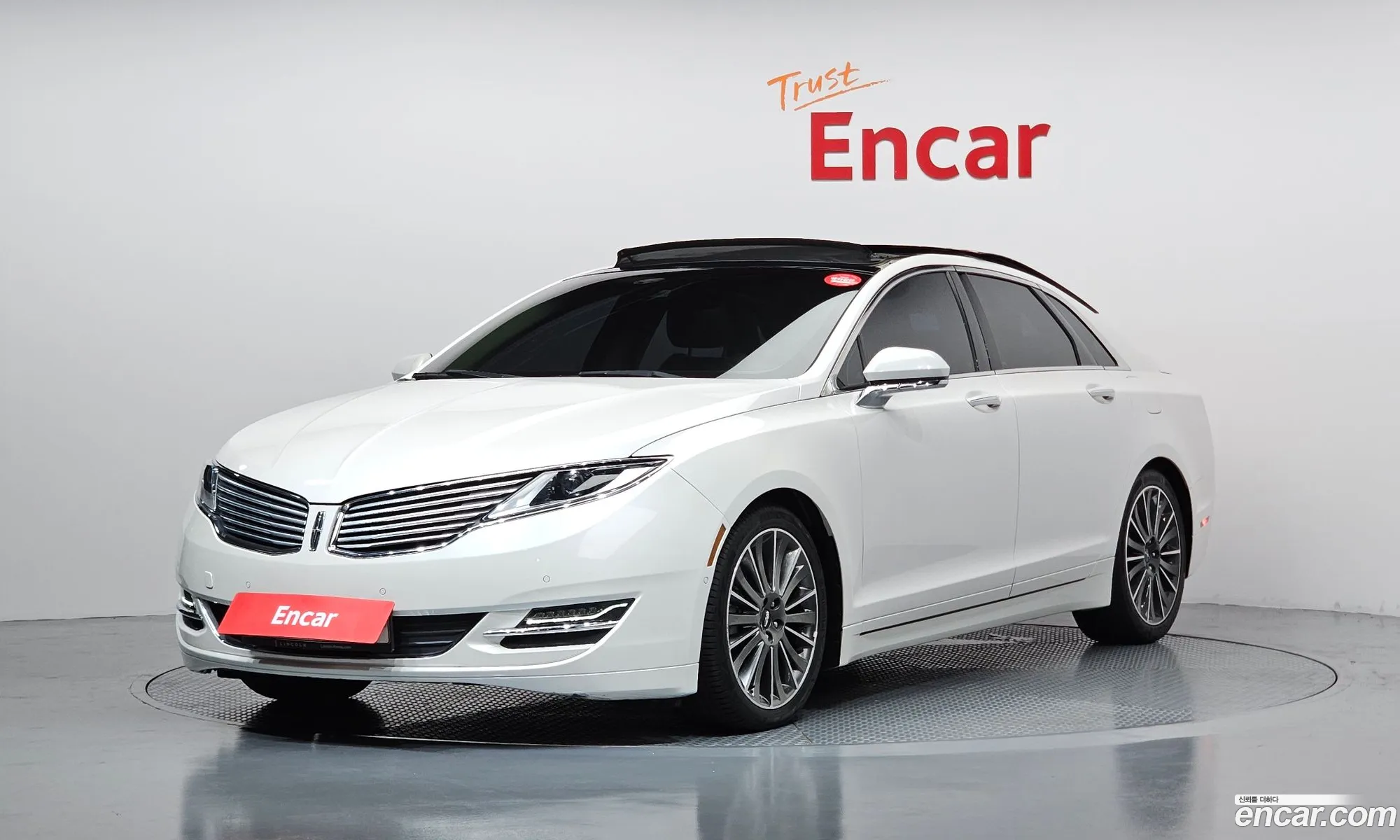Lincoln MKZ 2016 3LN6L2LU3GR622870 — 19