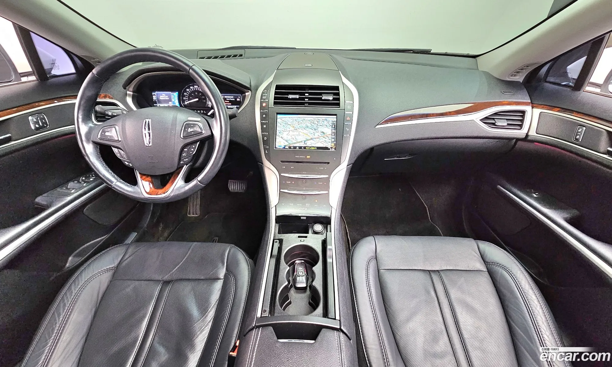 Lincoln MKZ 2016 3LN6L2LU3GR622870 — 10
