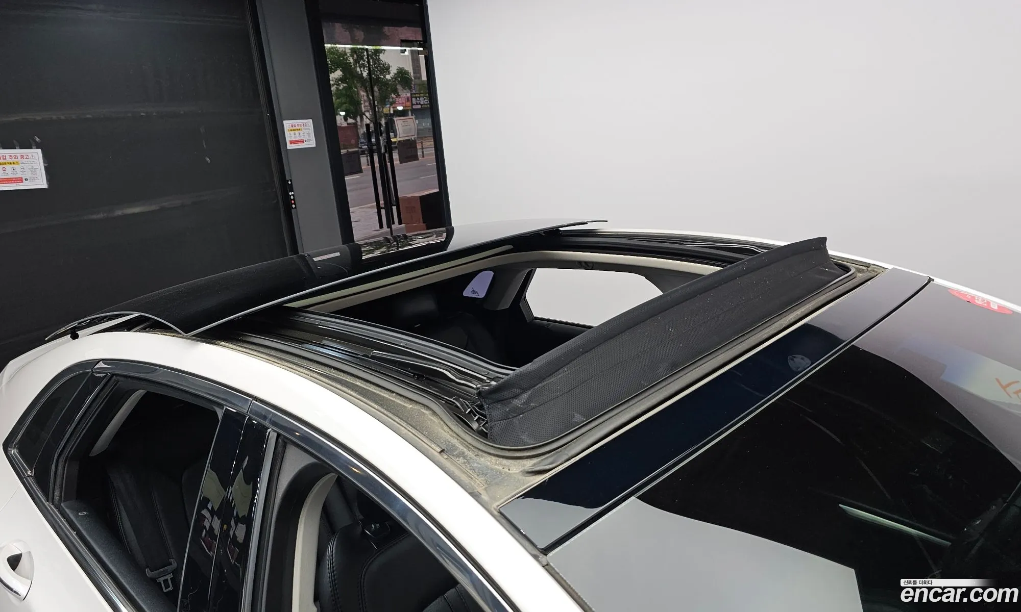 Lincoln MKZ 2016 3LN6L2LU3GR622870 — 3