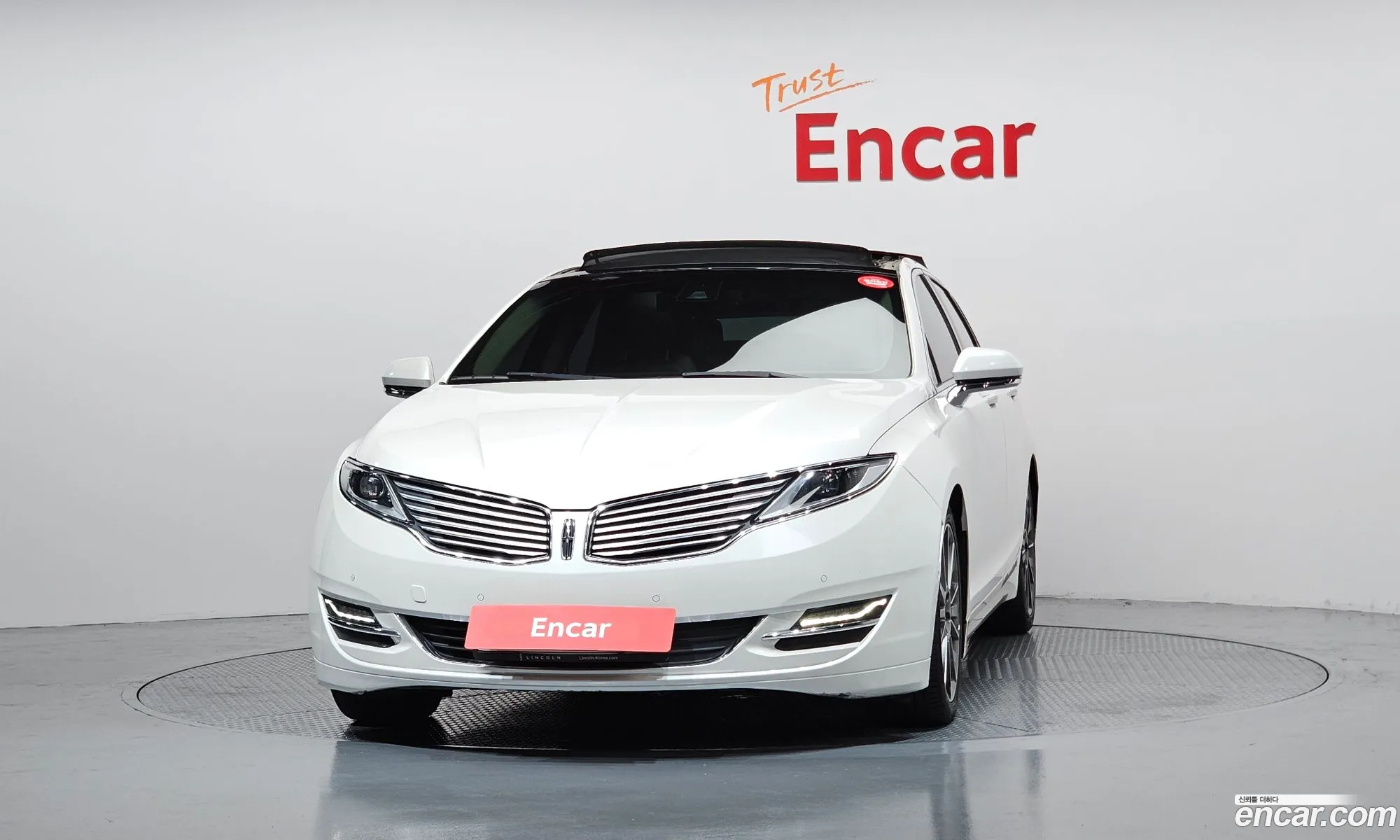 Lincoln MKZ 2016 3LN6L2LU3GR622870 — 17