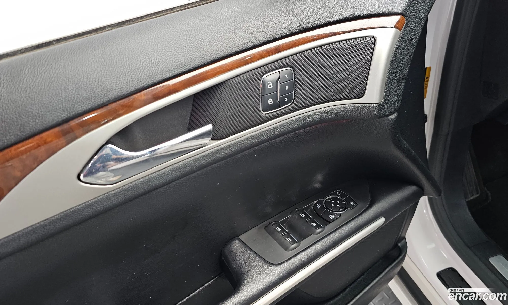 Lincoln MKZ 2016 3LN6L2LU3GR622870 — 4