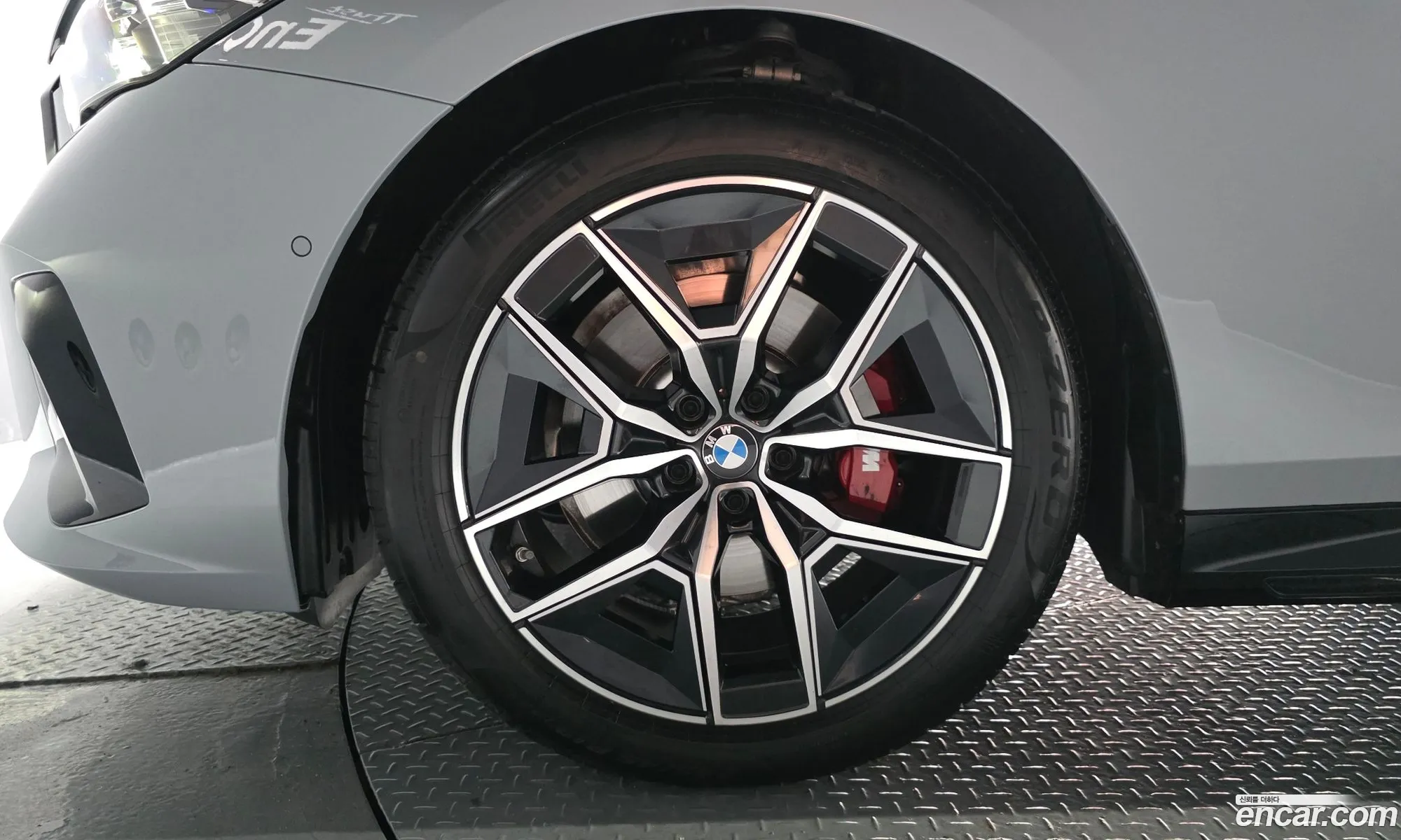 BMW 5 Series 2025 — 11