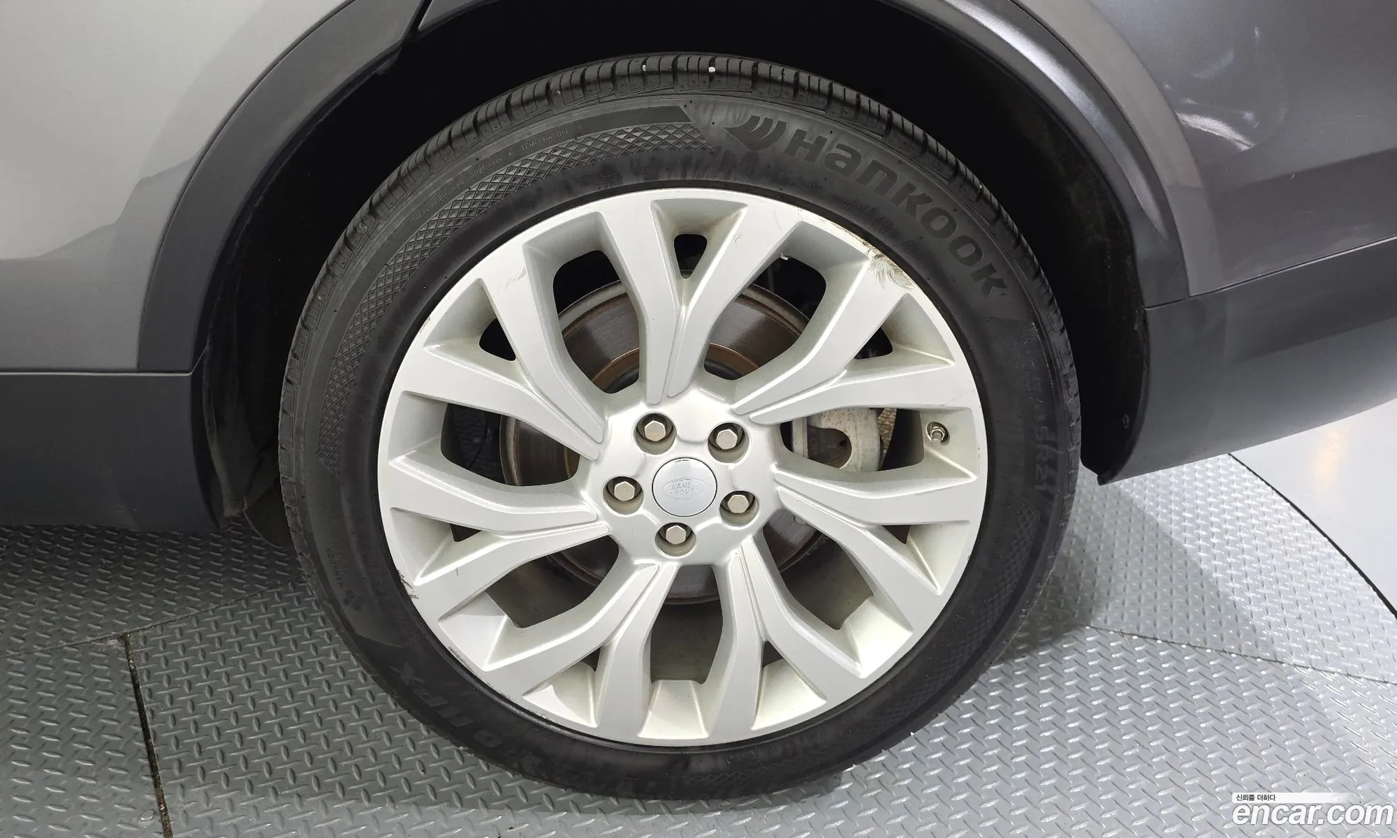 Land Rover Discovery 5 2019 — 31