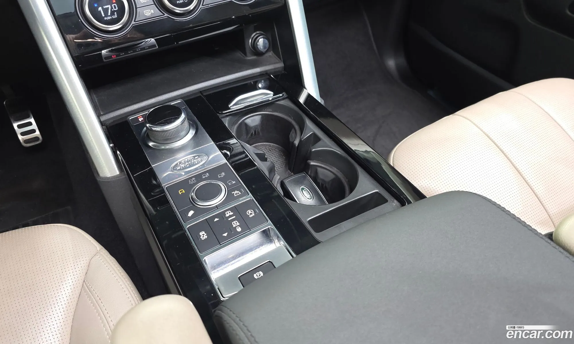 Land Rover Discovery 5 2019 — 24