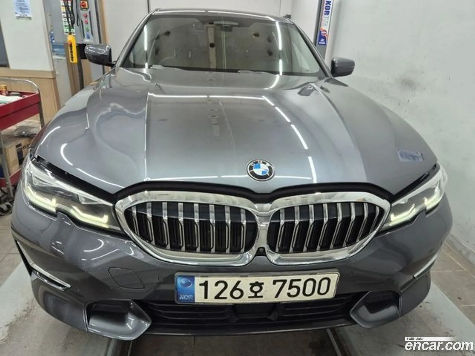 BMW 3 Series 2021 — 3