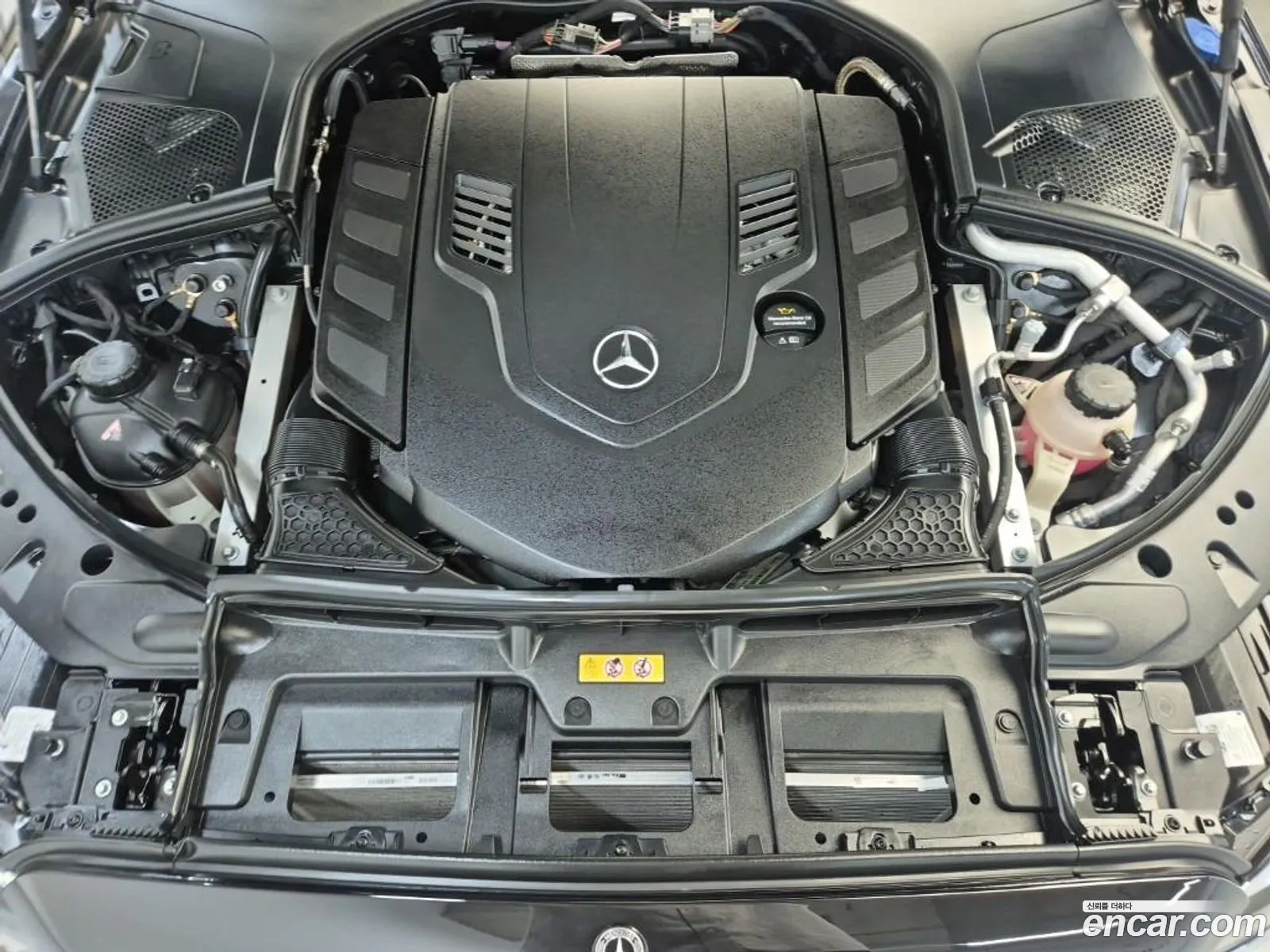 Mercedes-Benz S-Class W223 2025 — 18