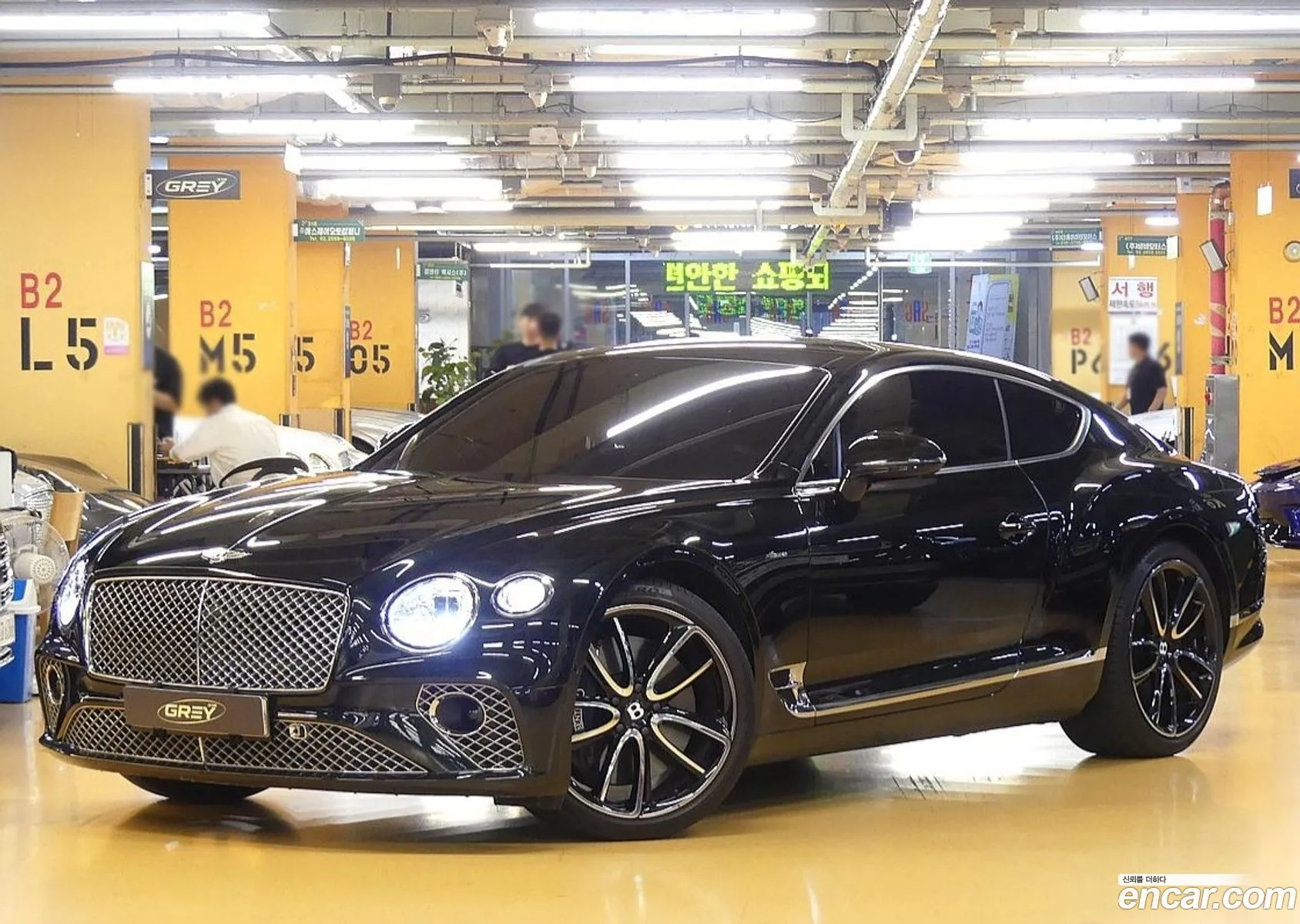 Bentley Continental GT 2023 — 16