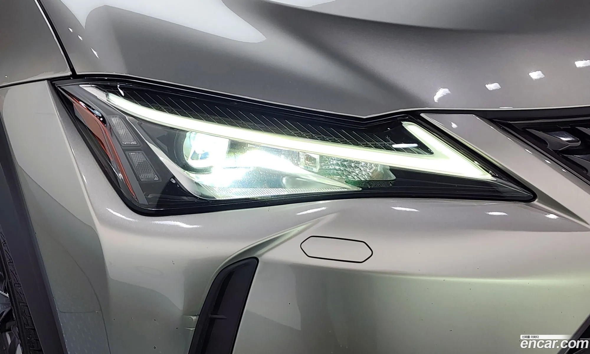 Lexus UX250h 2019 JTHY6JBH9K2008985 — 26