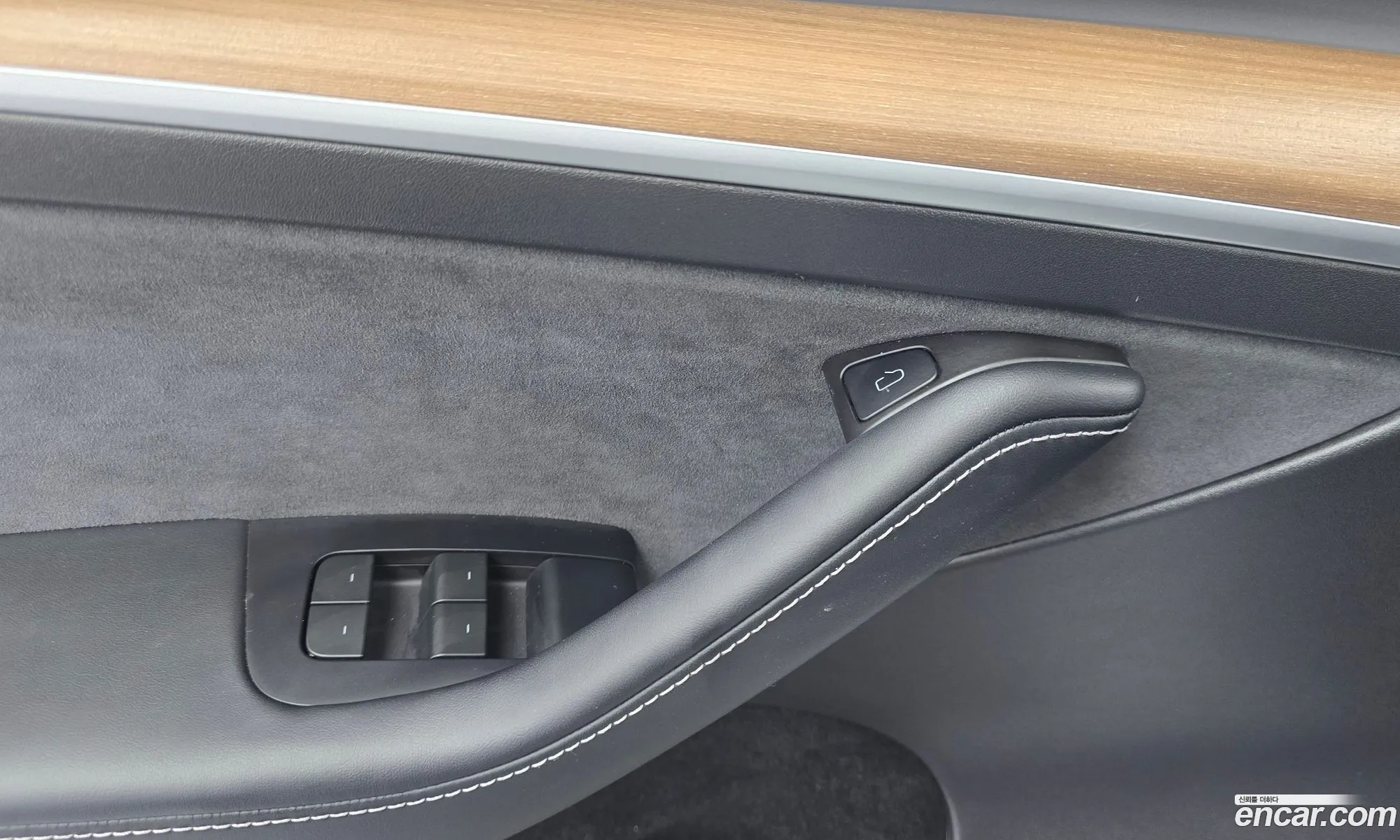 Tesla Model Y 2024 — 10