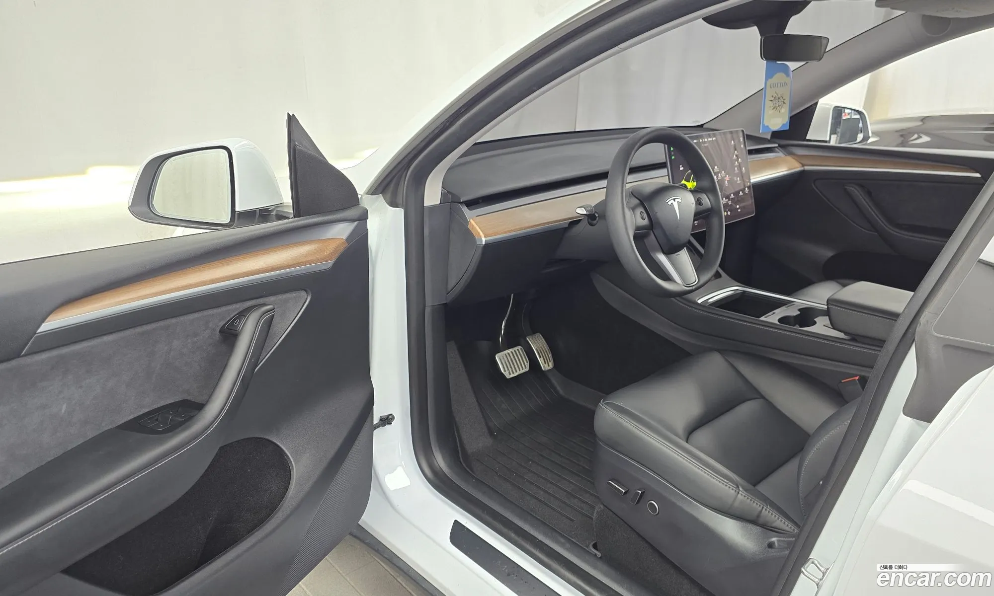 Tesla Model Y 2024 — 5