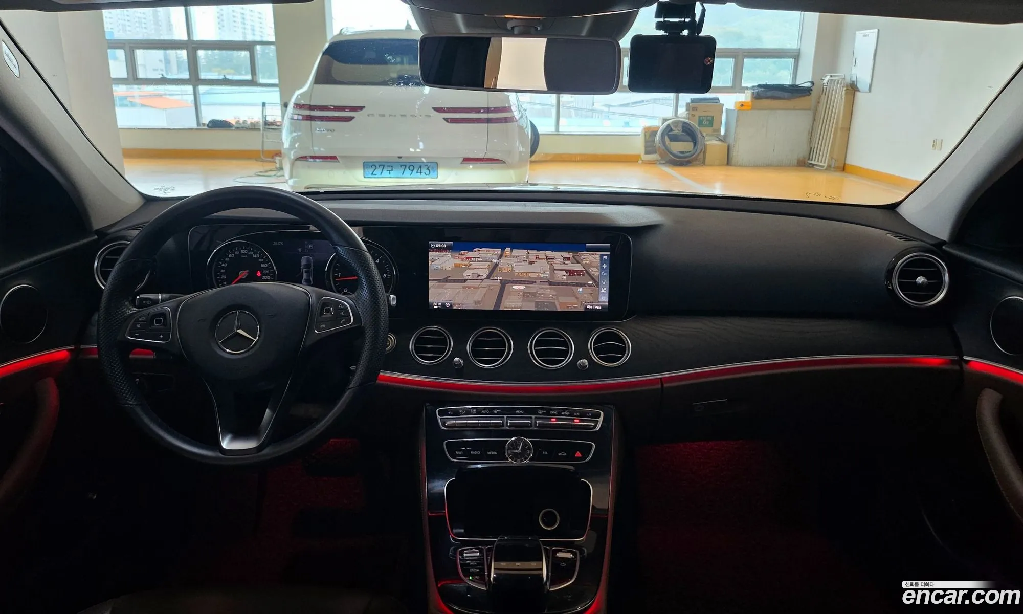 Mercedes-Benz E-Class W213 2017 — 12