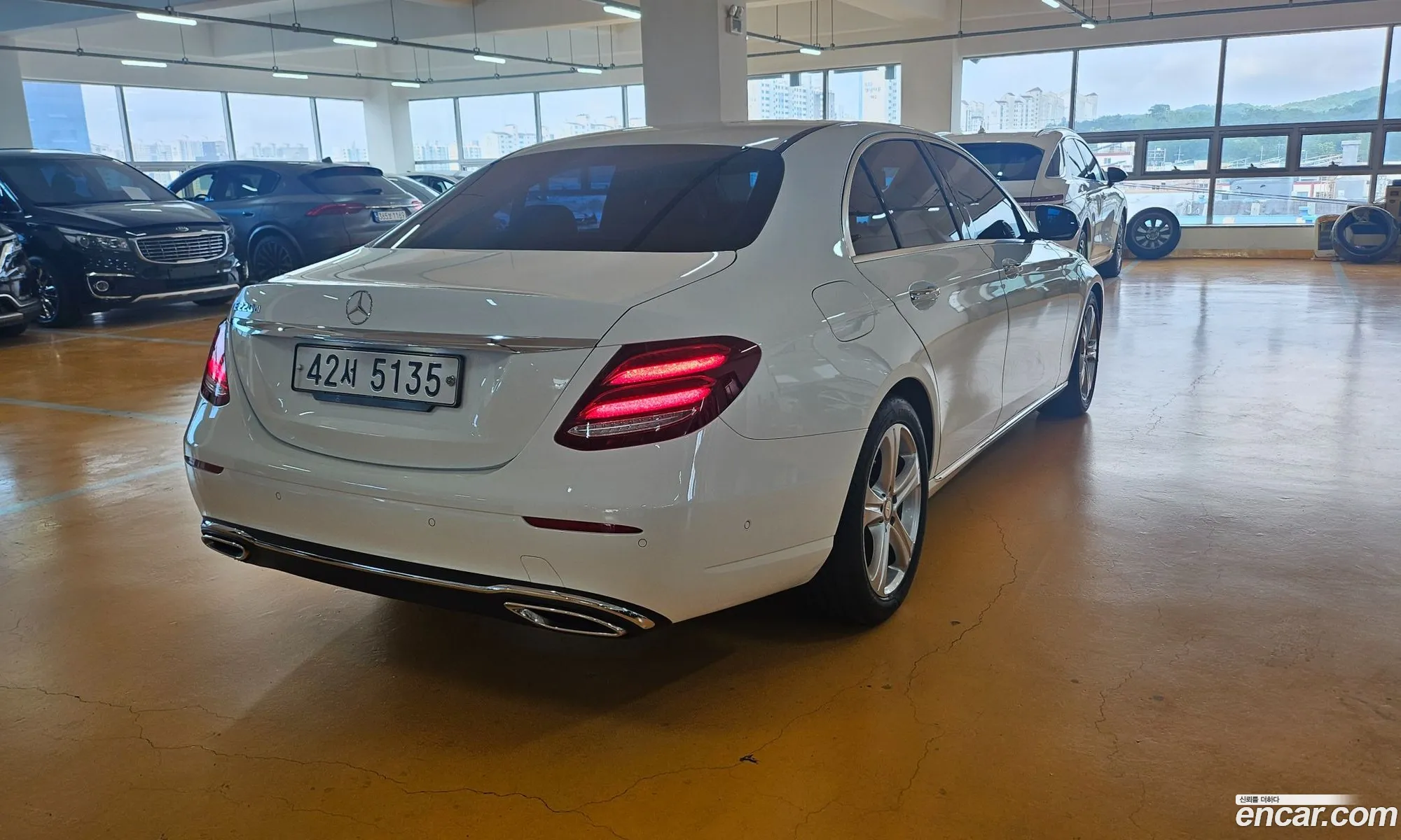 Mercedes-Benz E-Class W213 2017 — 16