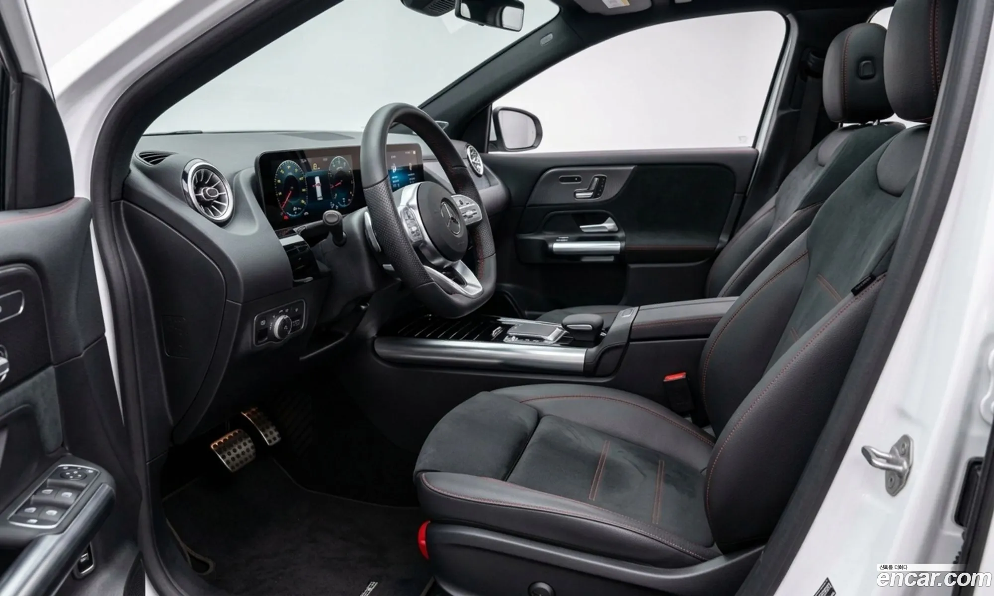 Mercedes-Benz EQA H243 2025 — 8