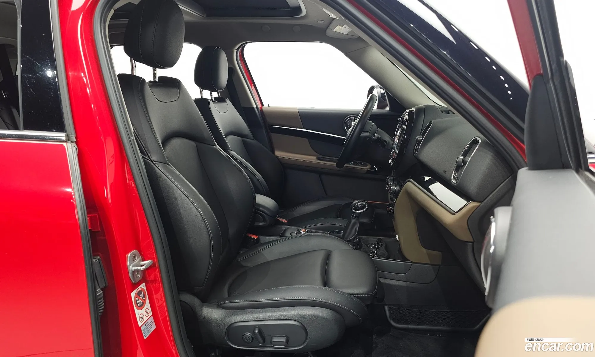 Mini Cooper D Countryman 2017 WMWYU1109J3D18209 — 18