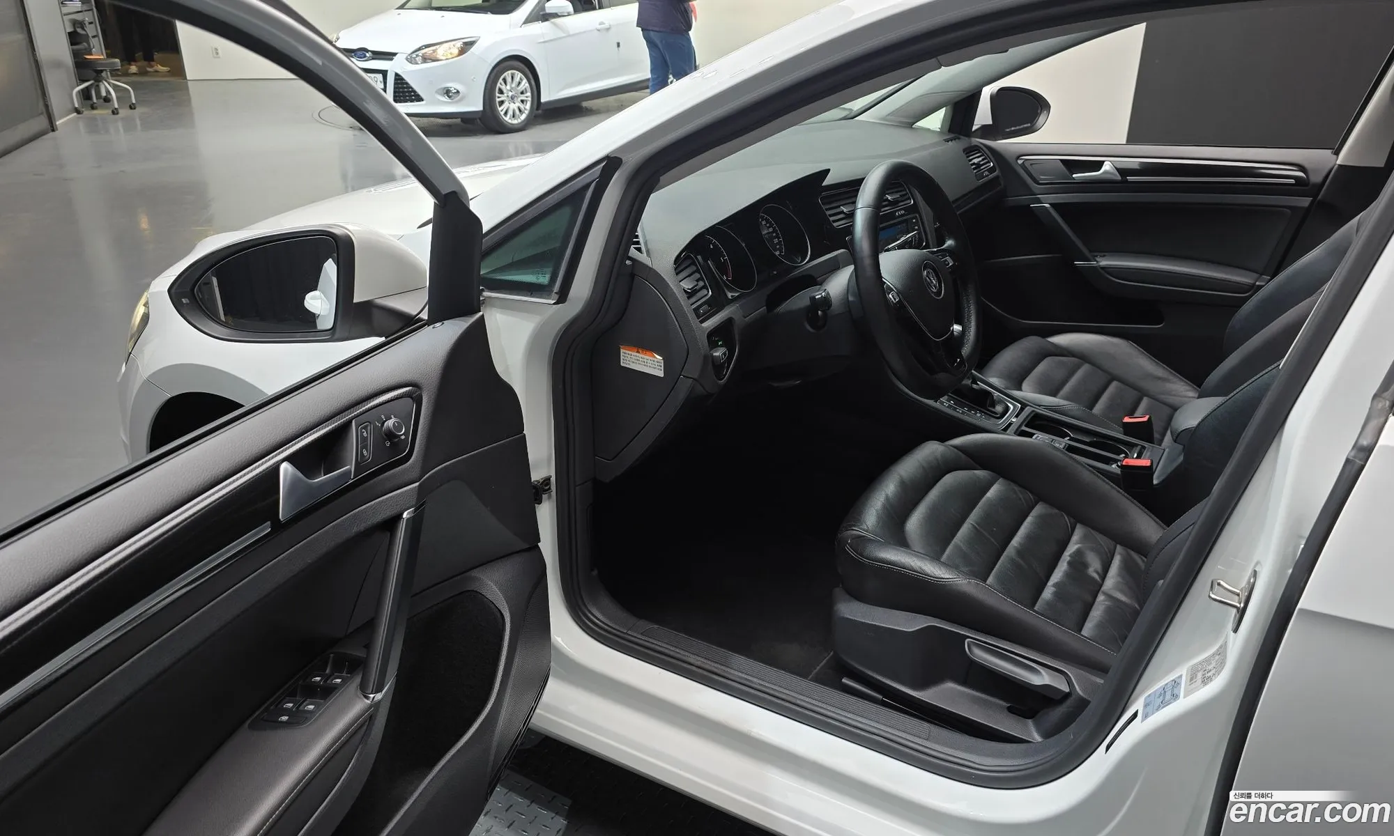Volkswagen Golf 7th Gen 2014 — 15