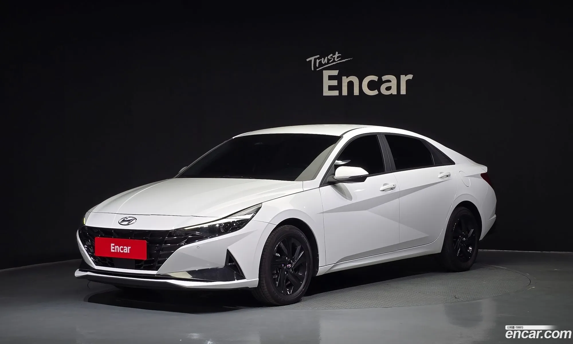 Hyundai Elantra Hybrid 2022 — 3