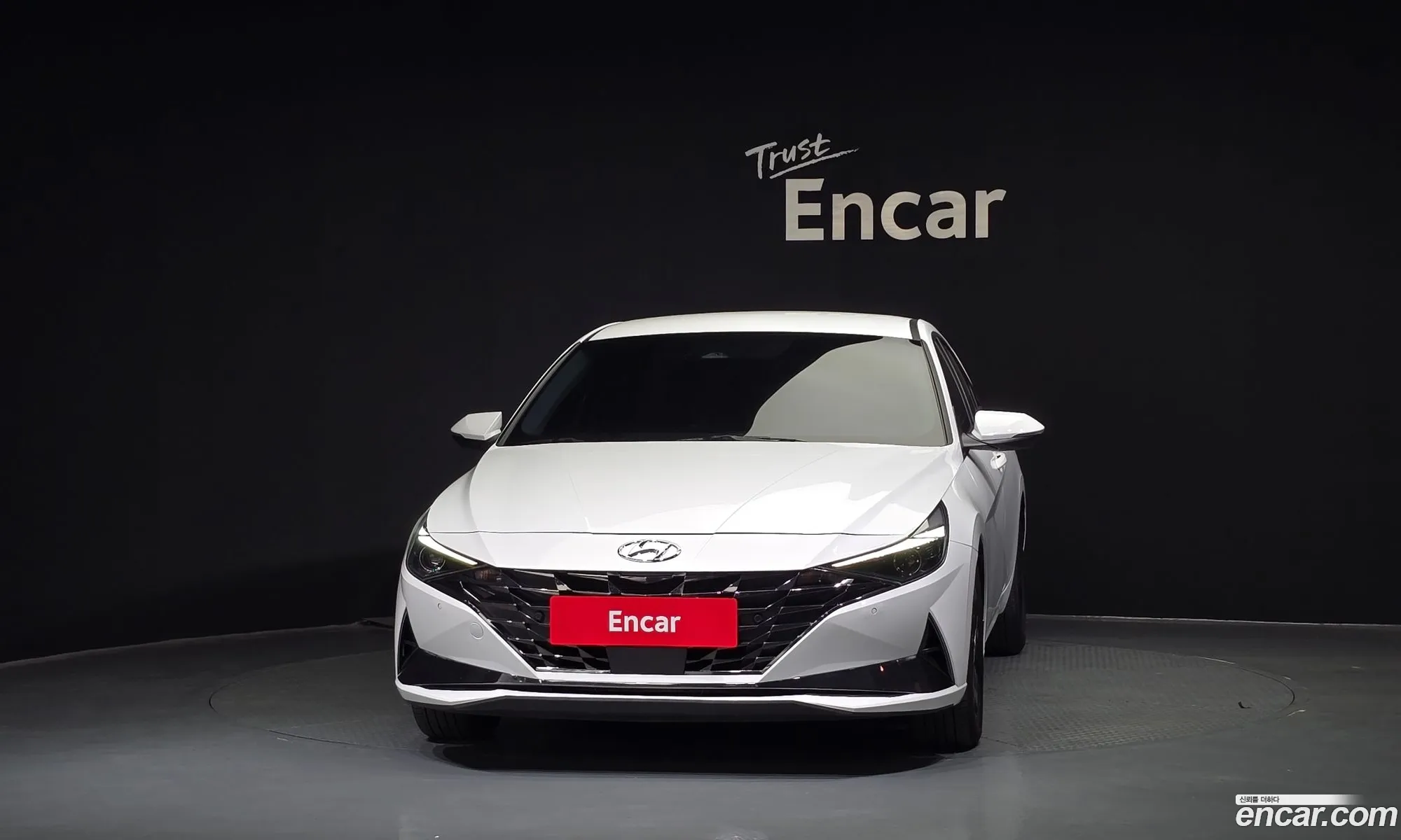 Hyundai Elantra Hybrid 2022 — 4