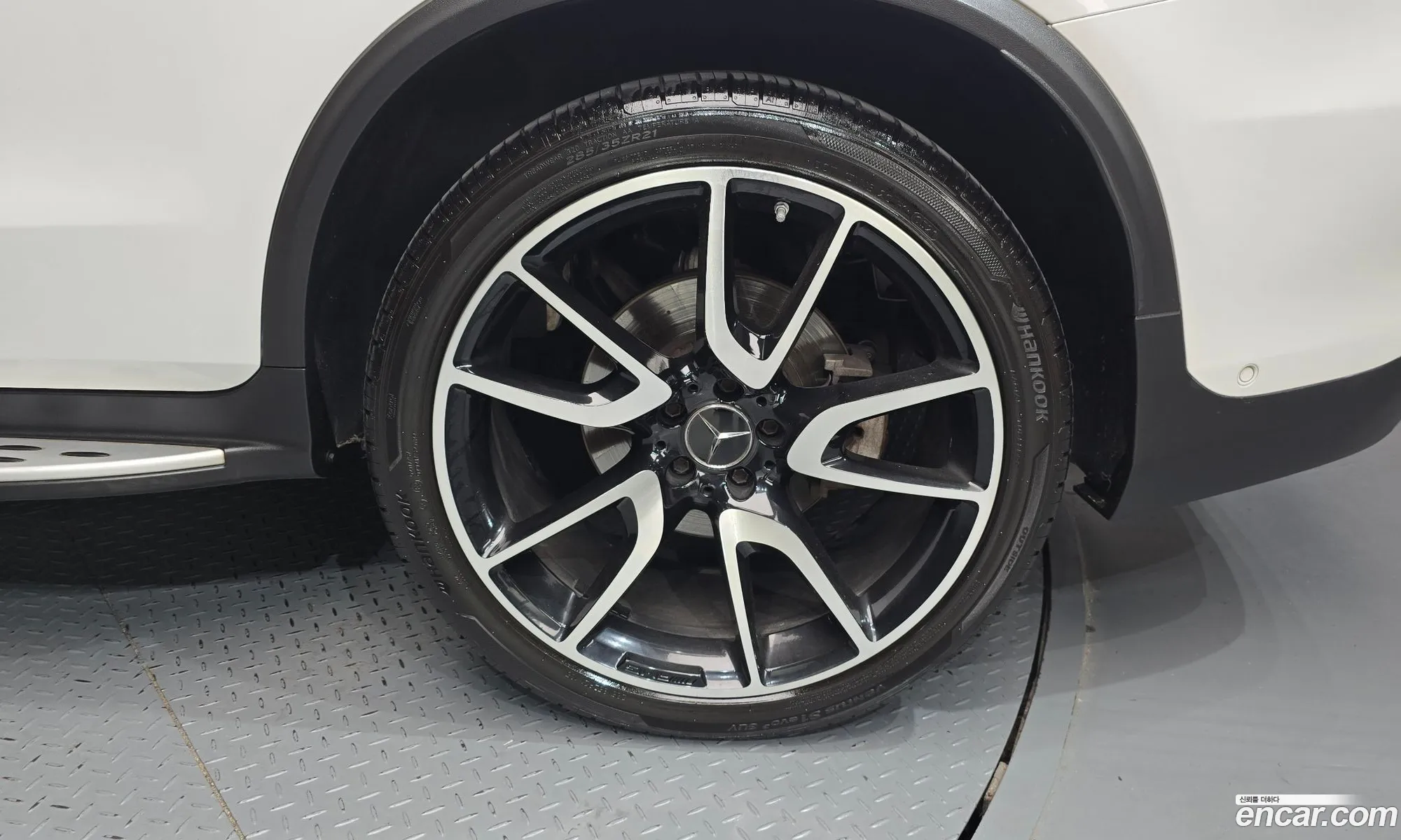 Mercedes-Benz GLC-Class X253 2018 — 12