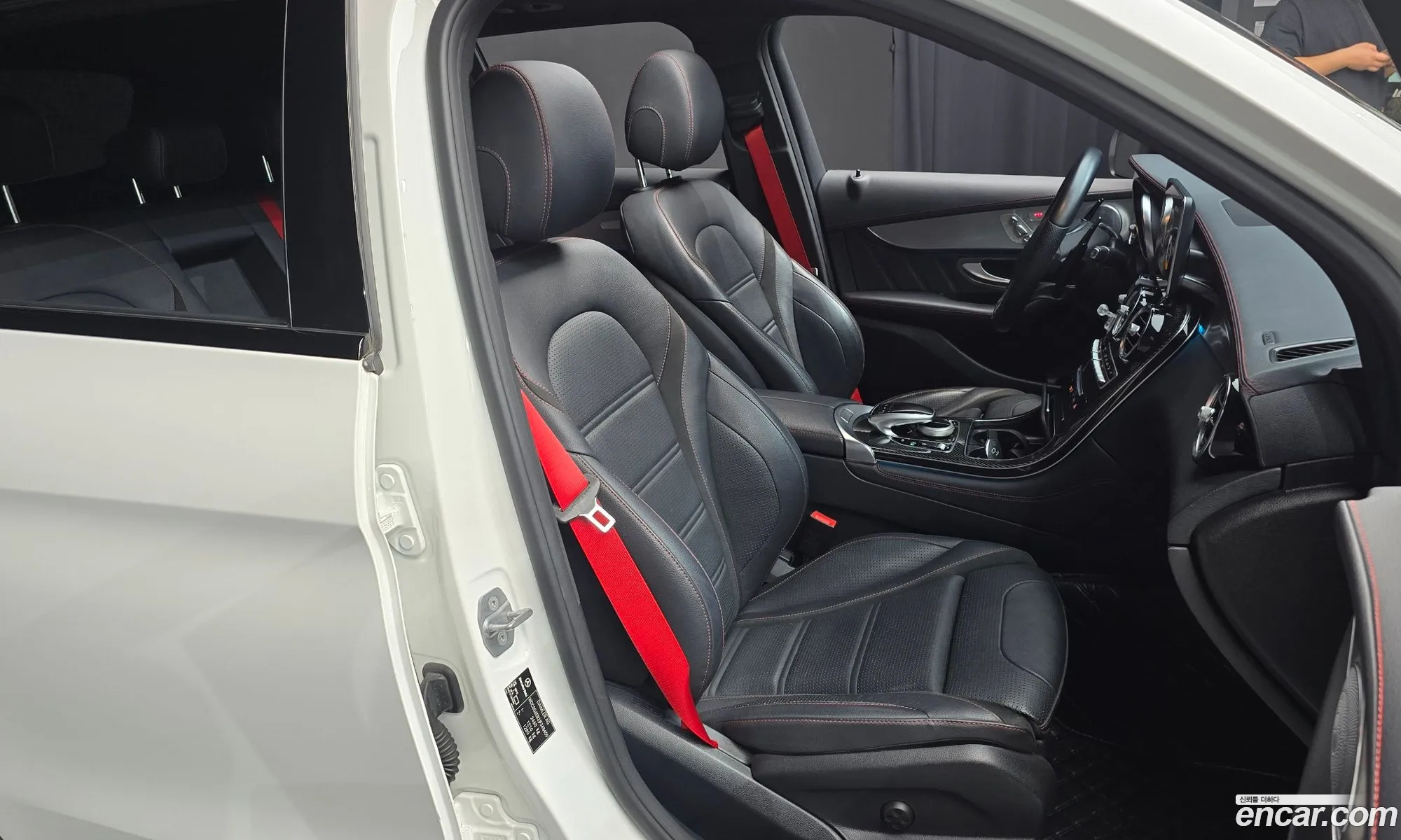 Mercedes-Benz GLC-Class X253 2018 — 26