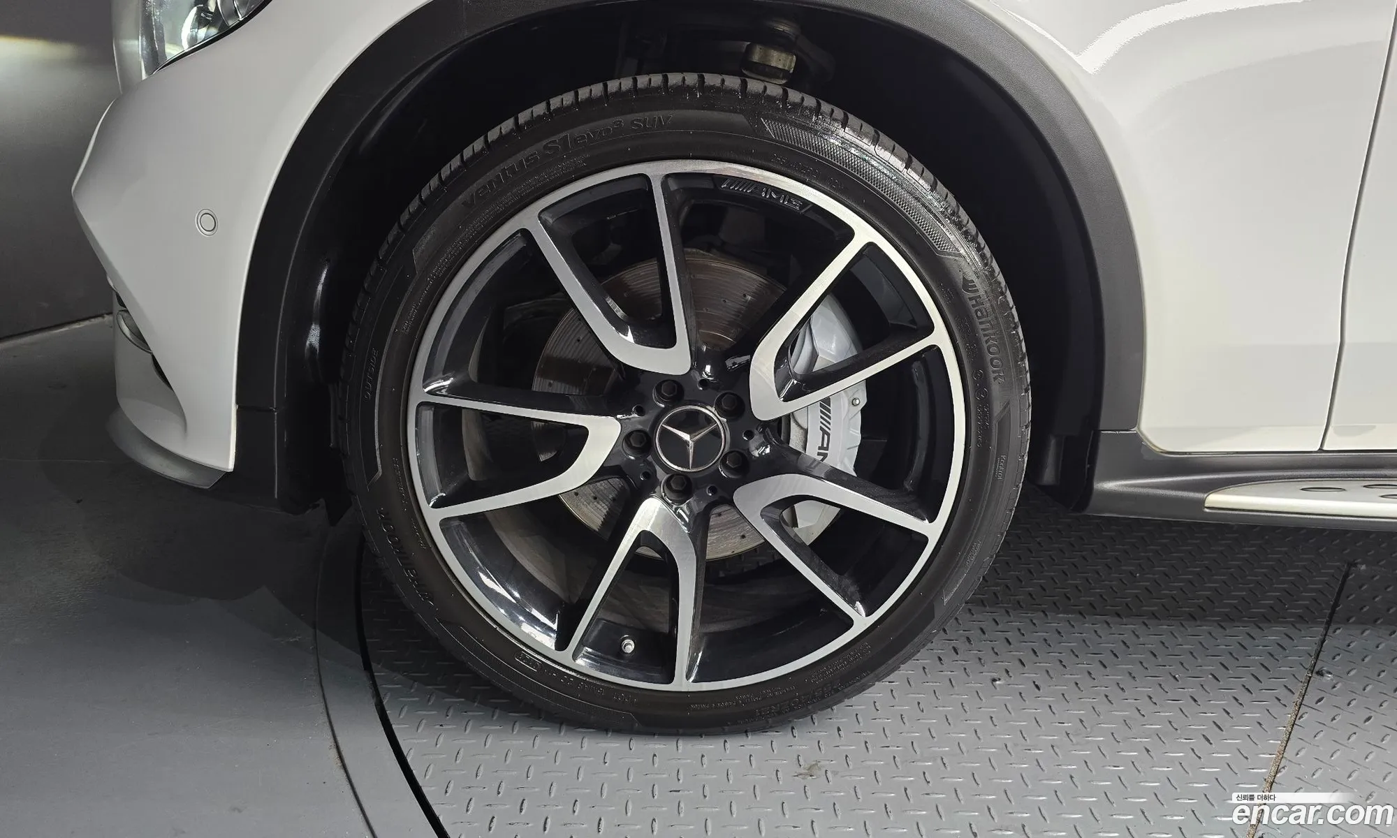 Mercedes-Benz GLC-Class X253 2018 — 23