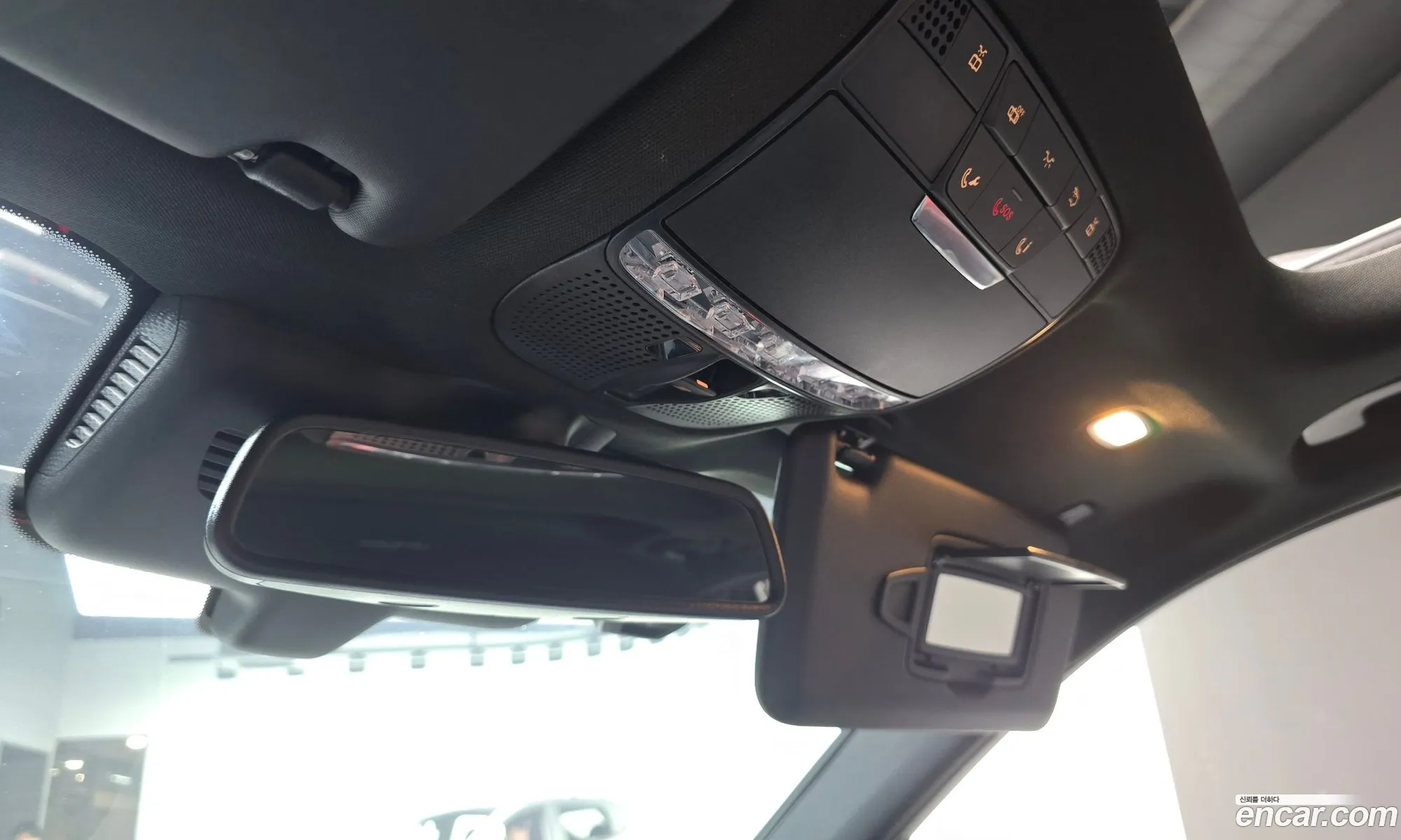Mercedes-Benz GLC-Class X253 2018 — 14