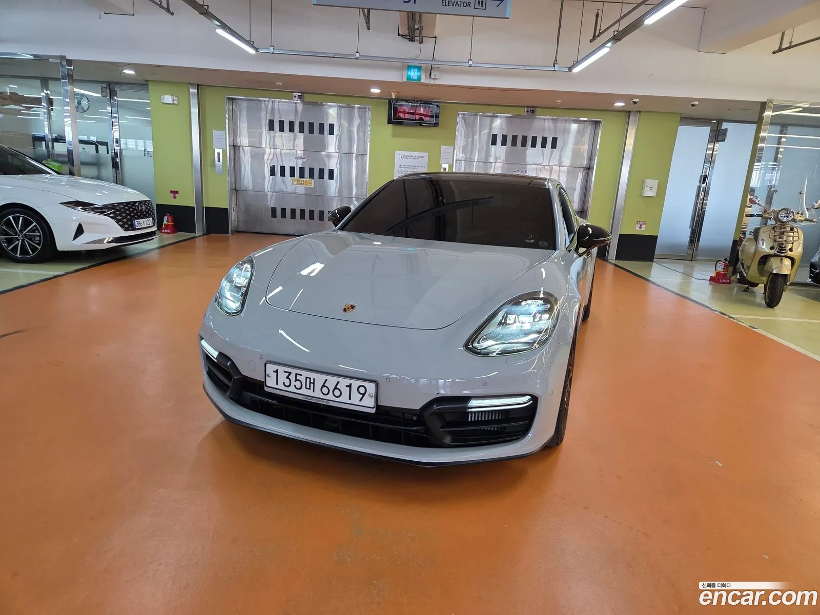 Porsche Panamera 2019 — 4