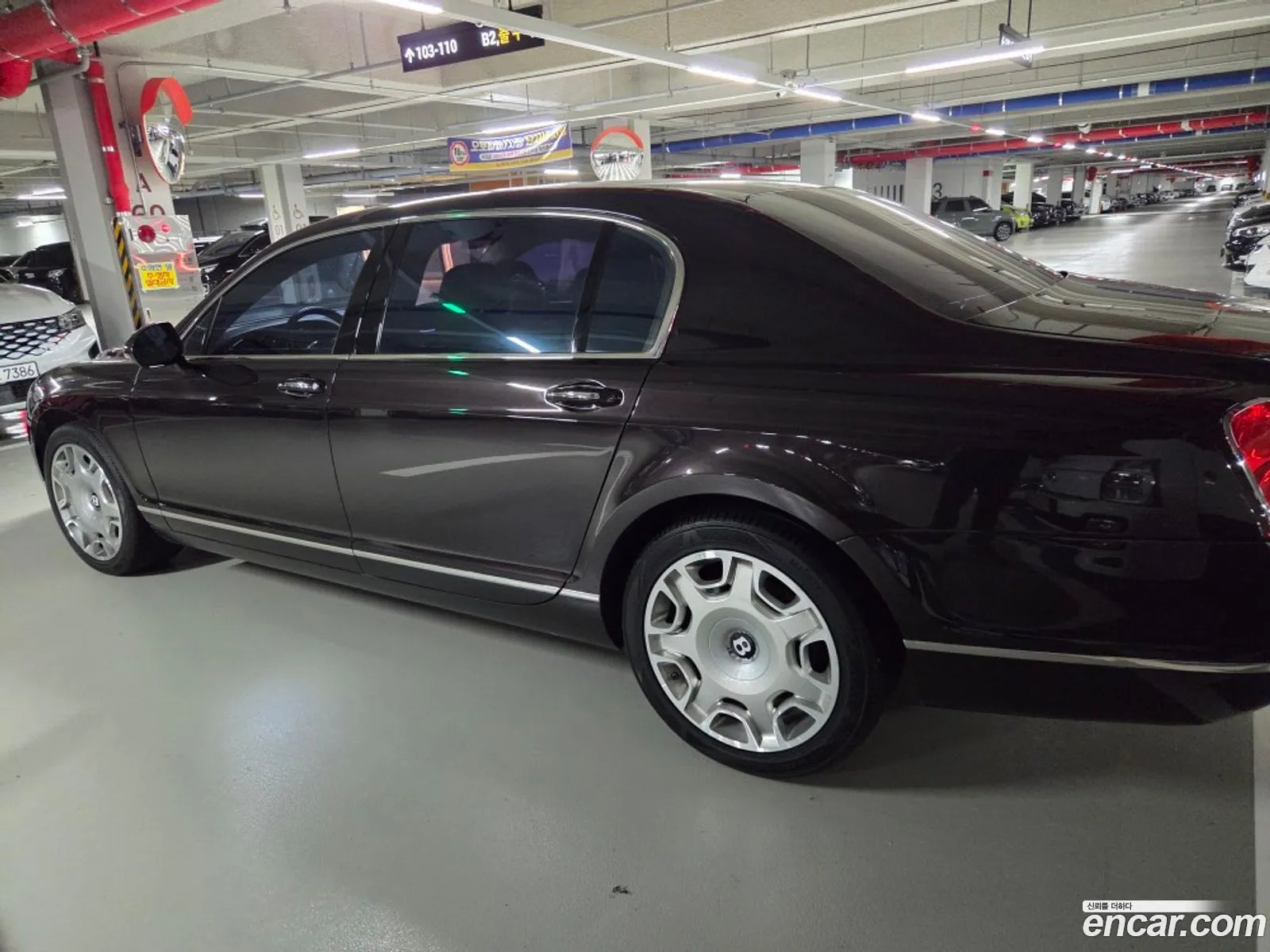 Bentley Flying Spur 2011 — 2