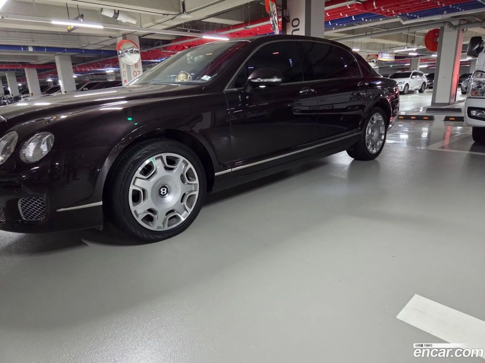 Bentley Flying Spur 2011 — 12