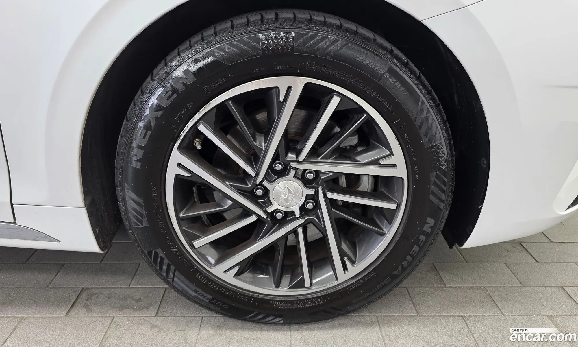 Hyundai Grandeur IG 2020 — 25