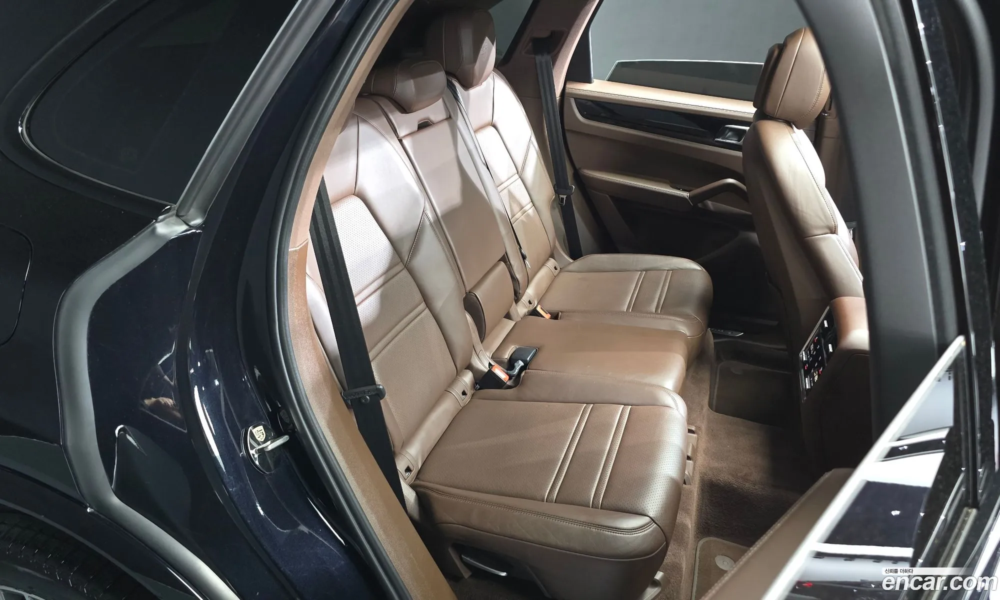 Porsche Cayenne 2020 — 16