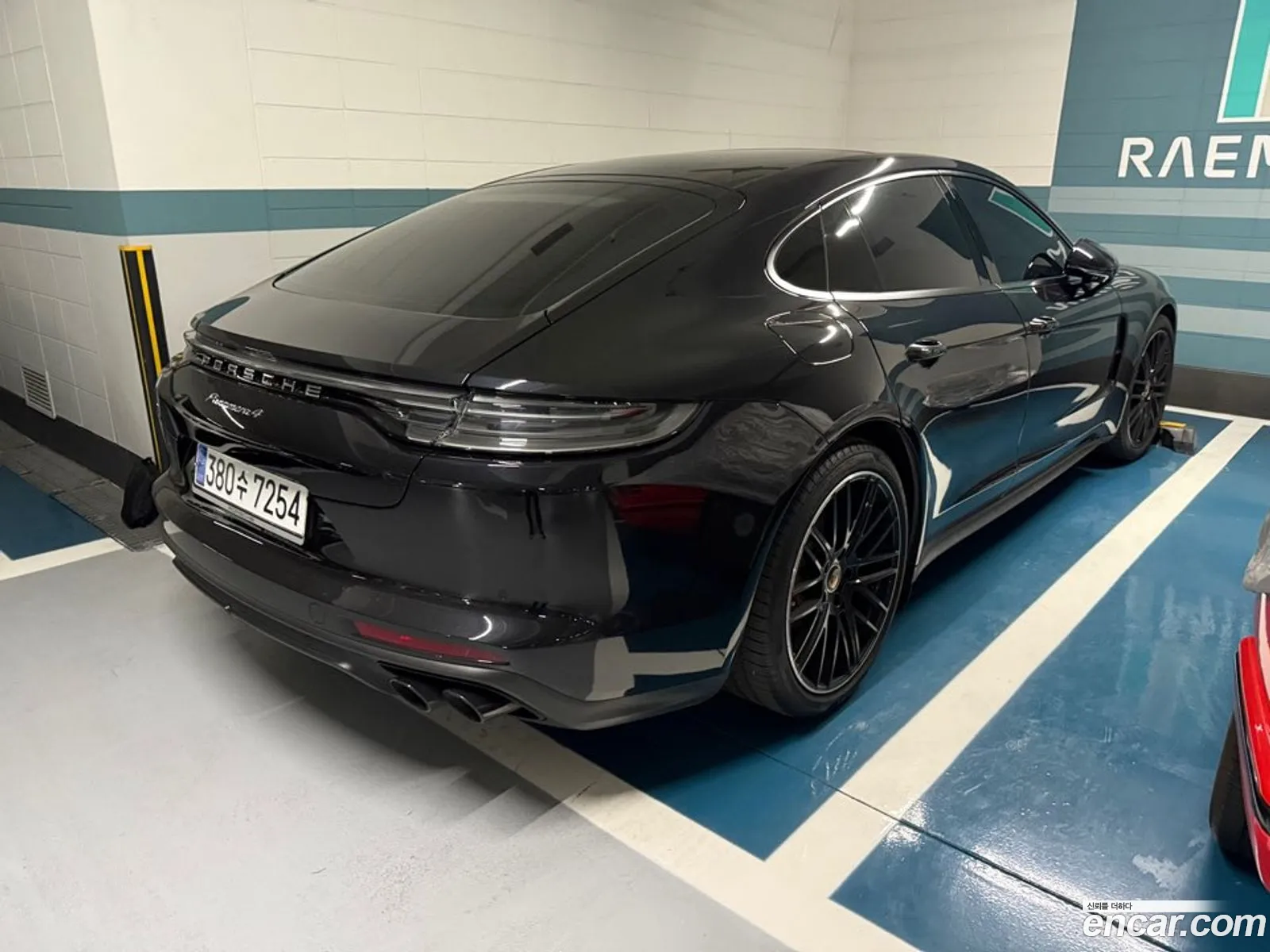 Porsche Panamera 2021 — 2