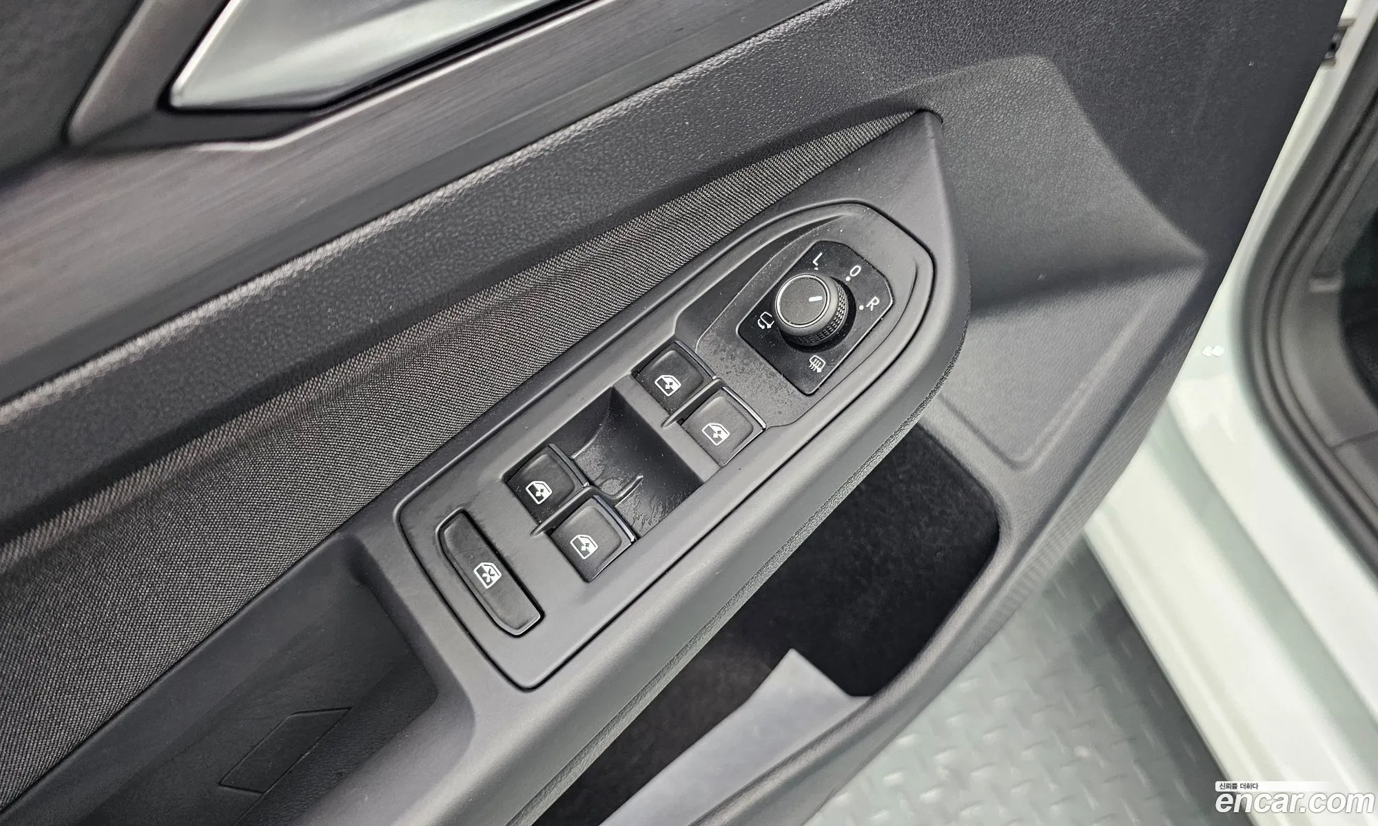 Volkswagen Golf 8th Gen 2022 — 6
